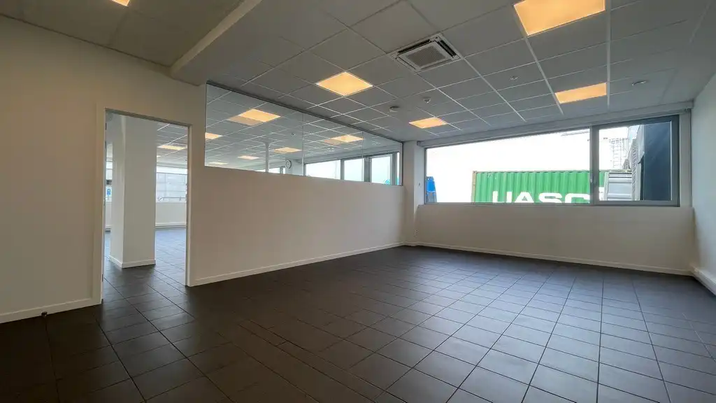 Kantoor te huur in Schomhoeve Logistic Center in haven Antwerpen foto 9