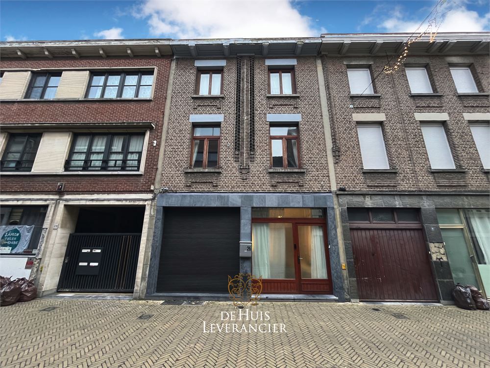 RUIME woning te koop (8 slpks, 2 badk) die ook perfect als tweewoonst kan dienen foto 4