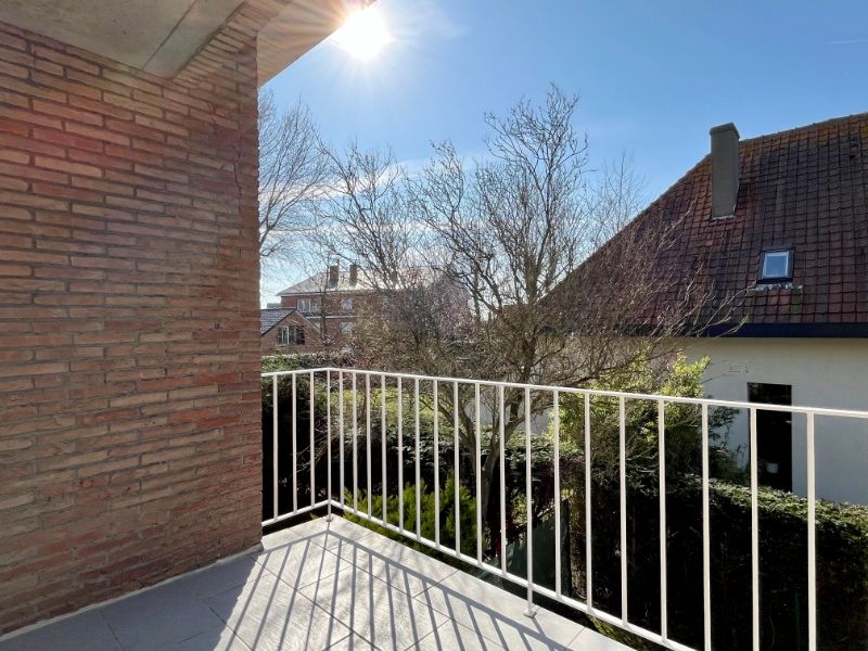Modern en lichtrijk appartement met groot terras foto 6