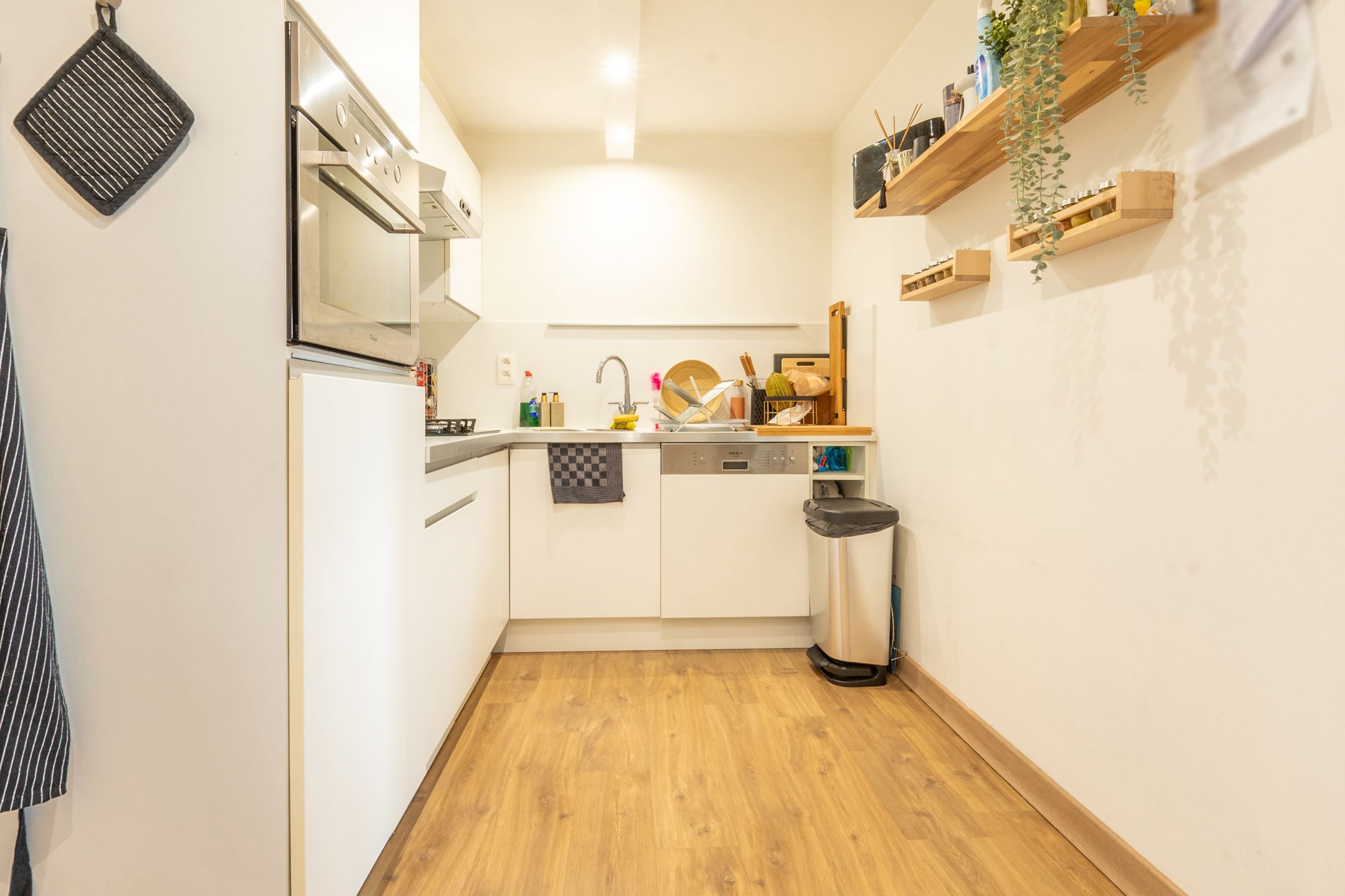 Instapklaar appartement op centrale locatie foto 6