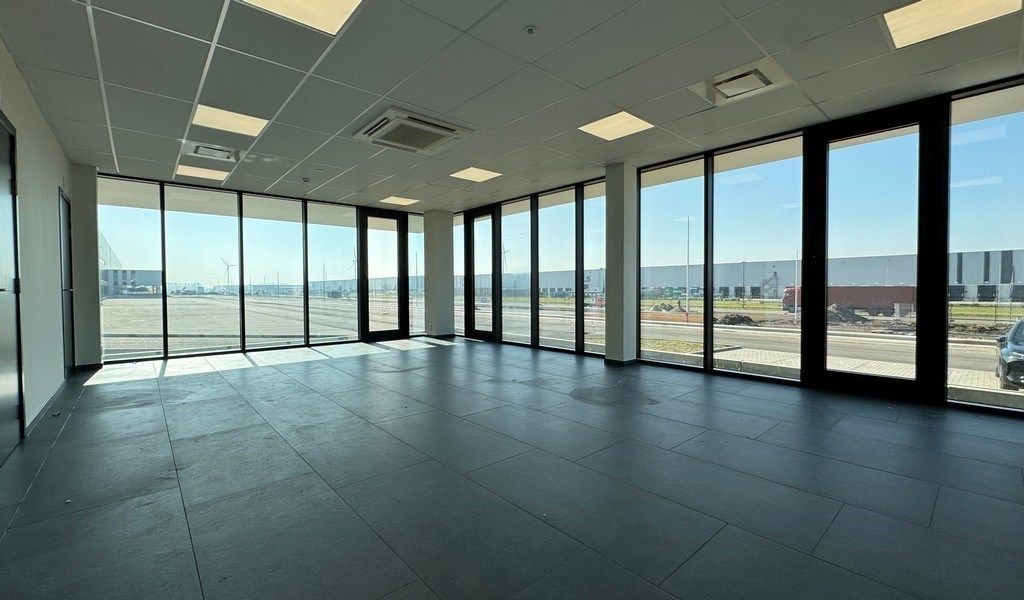 Nieuwbouw logistiek magazijn te huur aan Kluizendok in Haven van Gent foto 12