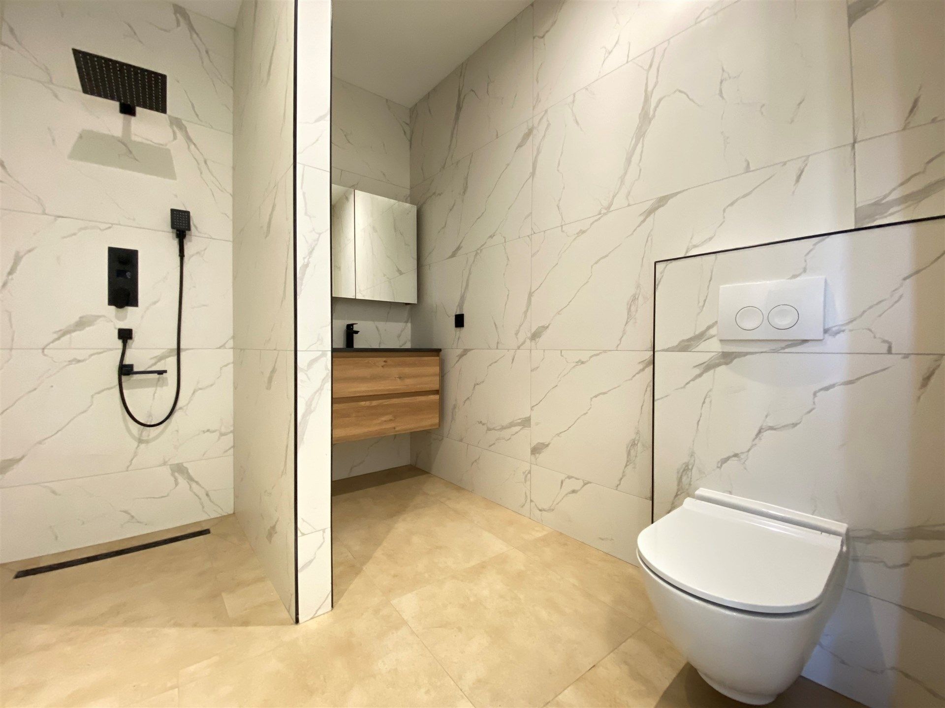 Totaal gerenoveerde gezellige woning met EPC-label A! foto 5