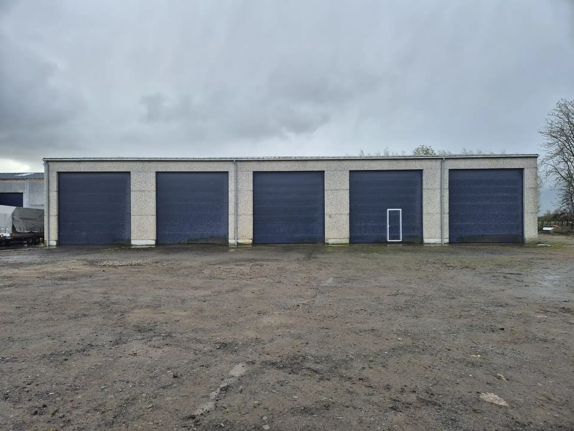 Gunstig gelegen magazijn van 150m². foto 4