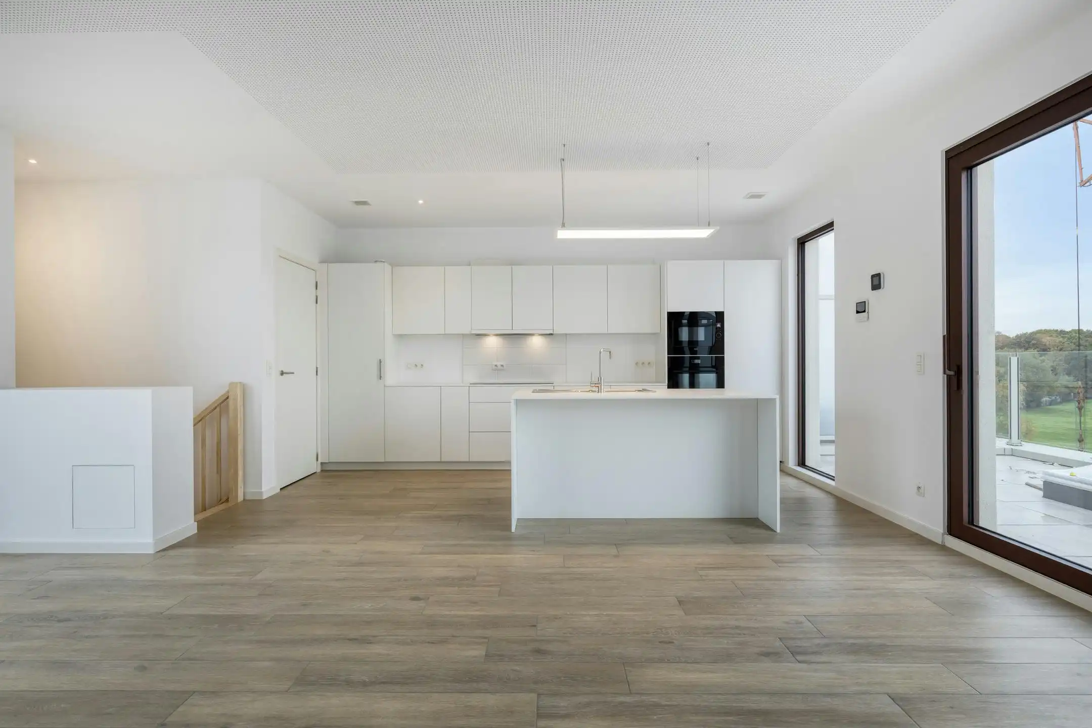 Nieuwbouwappartement met 3 ruime slaapkamers te koop foto {{pictureIndex}}