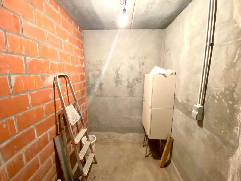 Centraal gelegen appartement met 2 kamers, kelder en garage foto 14