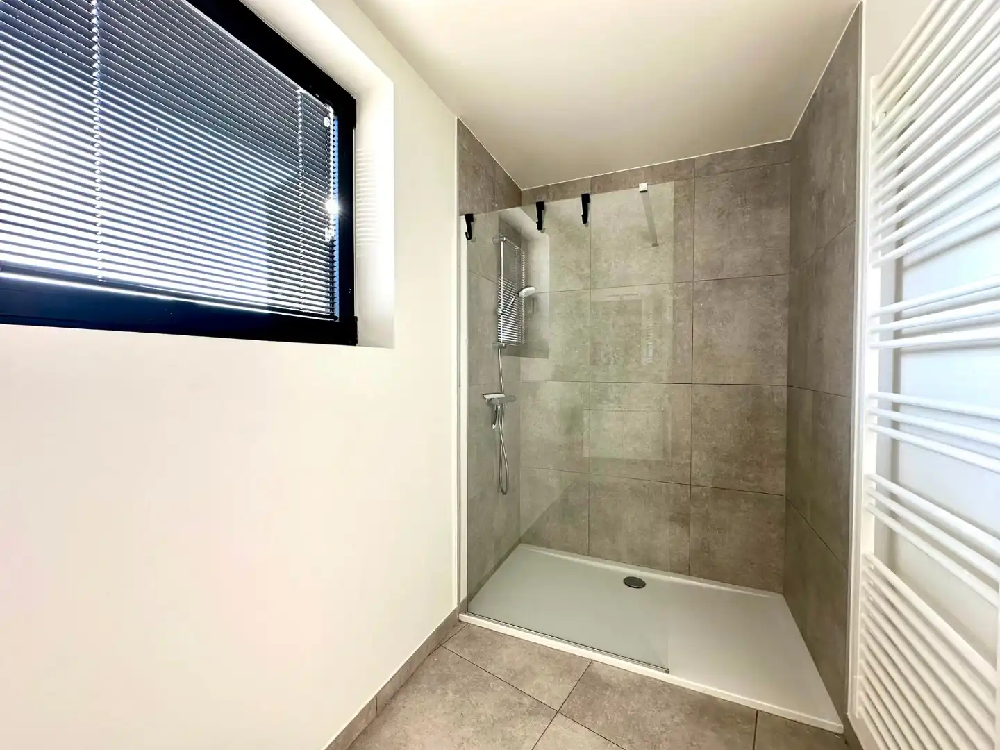 Modern appartement in het hartje van Sint-Andries foto 8