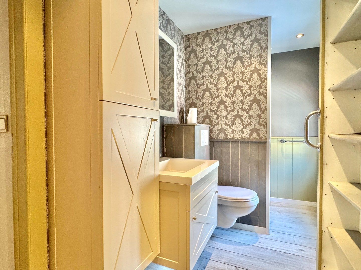 Woning met 3 slaapkamers te koop in Izegem! foto 8