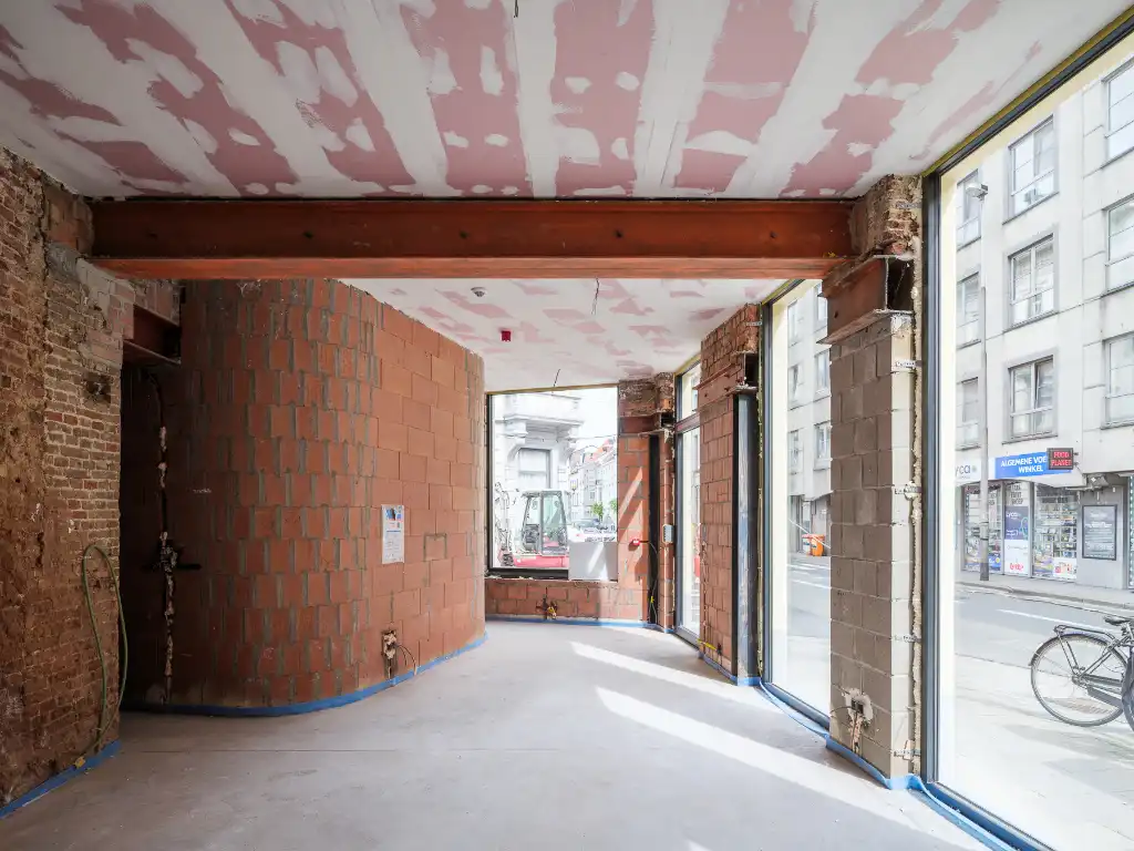Casco handelsruimte op toplocatie in Gent met tal van mogelijkheden foto 4