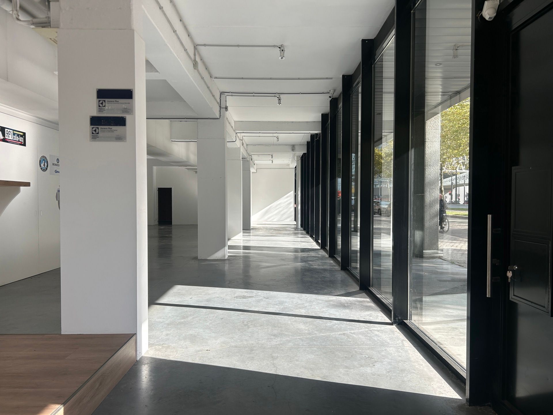 commerciële ruimte ca 203 m² op top zichtlocatie op Eilandje foto 8