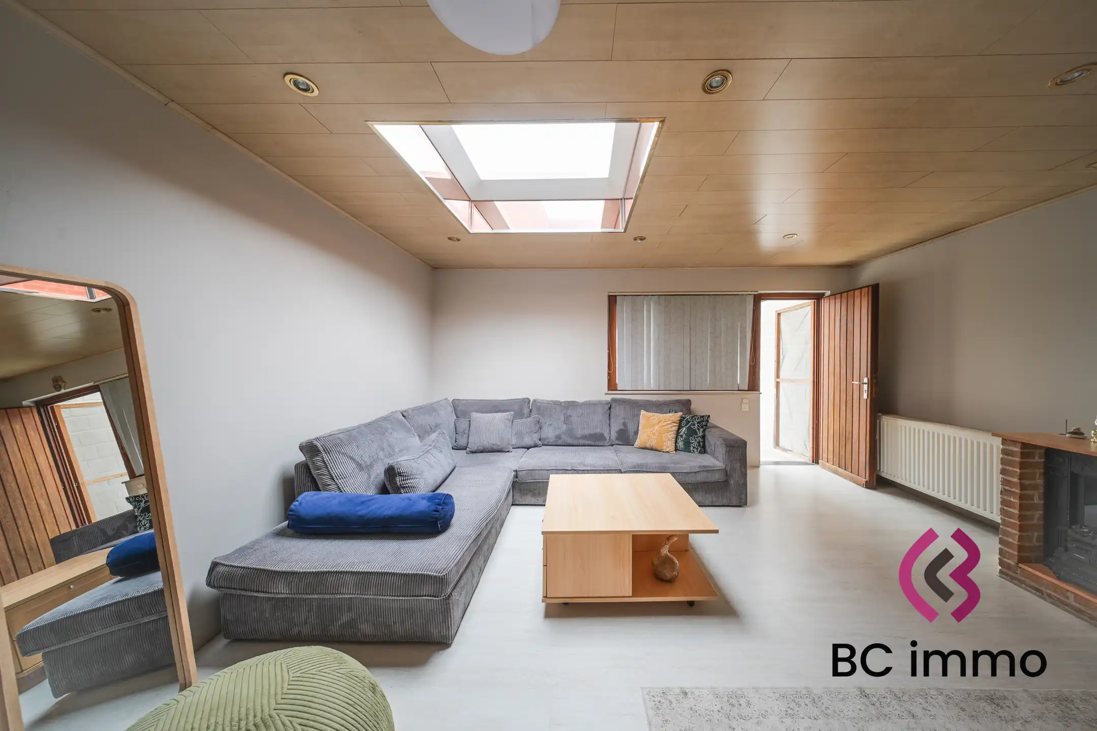 Karaktervolle woning met 3 slaapkamers vlak bij het centrum van Genk foto 4