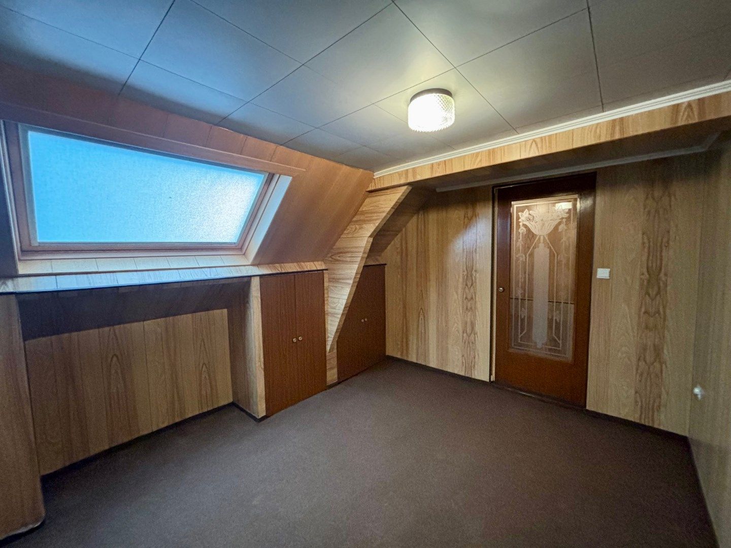 GOED ONDERHOUDEN WONING MET 5SLPKS, GROTE TUIN EN GARAGE foto 18