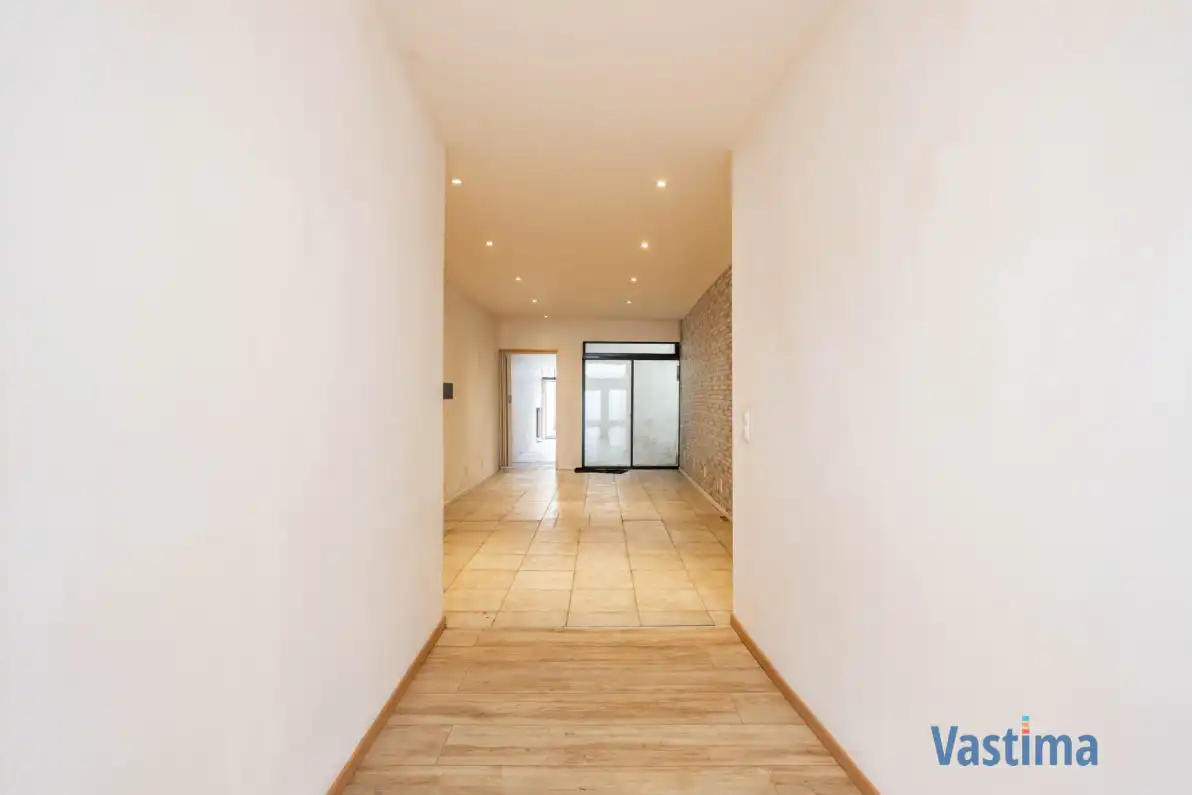 Op te frissen woning met potentieel in Erembodegem foto 3