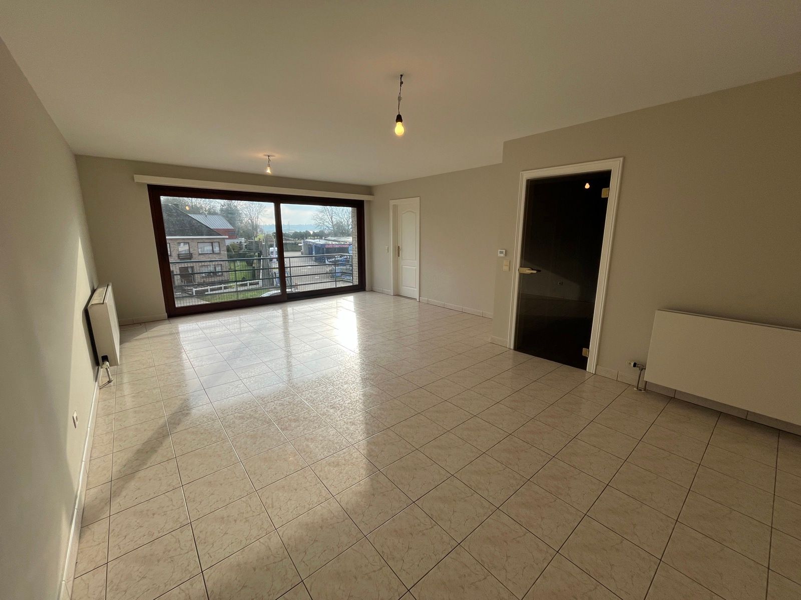 App. met 2 slpk, 2 terrassen en garagebox nabij centrum foto 2