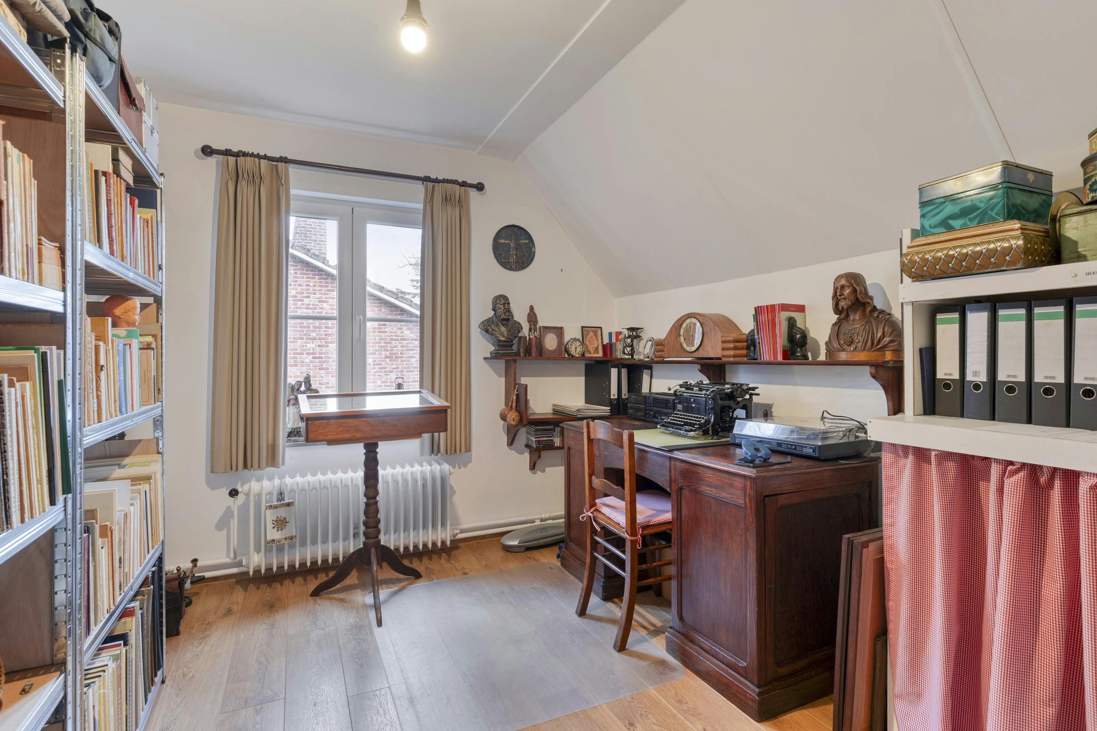 Charmante vrijstaande woning te koop te Kalmthout! foto 26