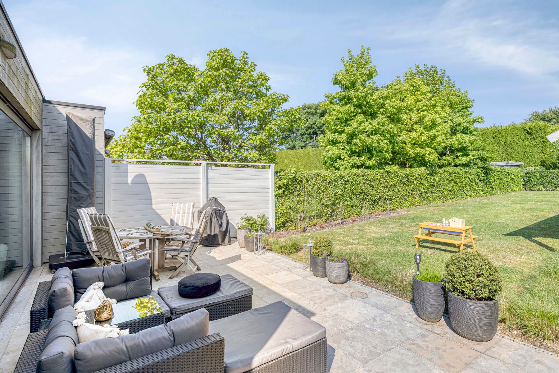 INSTAPKLARE FAMILIEWONING (4 SLAAPKAMERS + BUREAU) TE KOOP foto 4