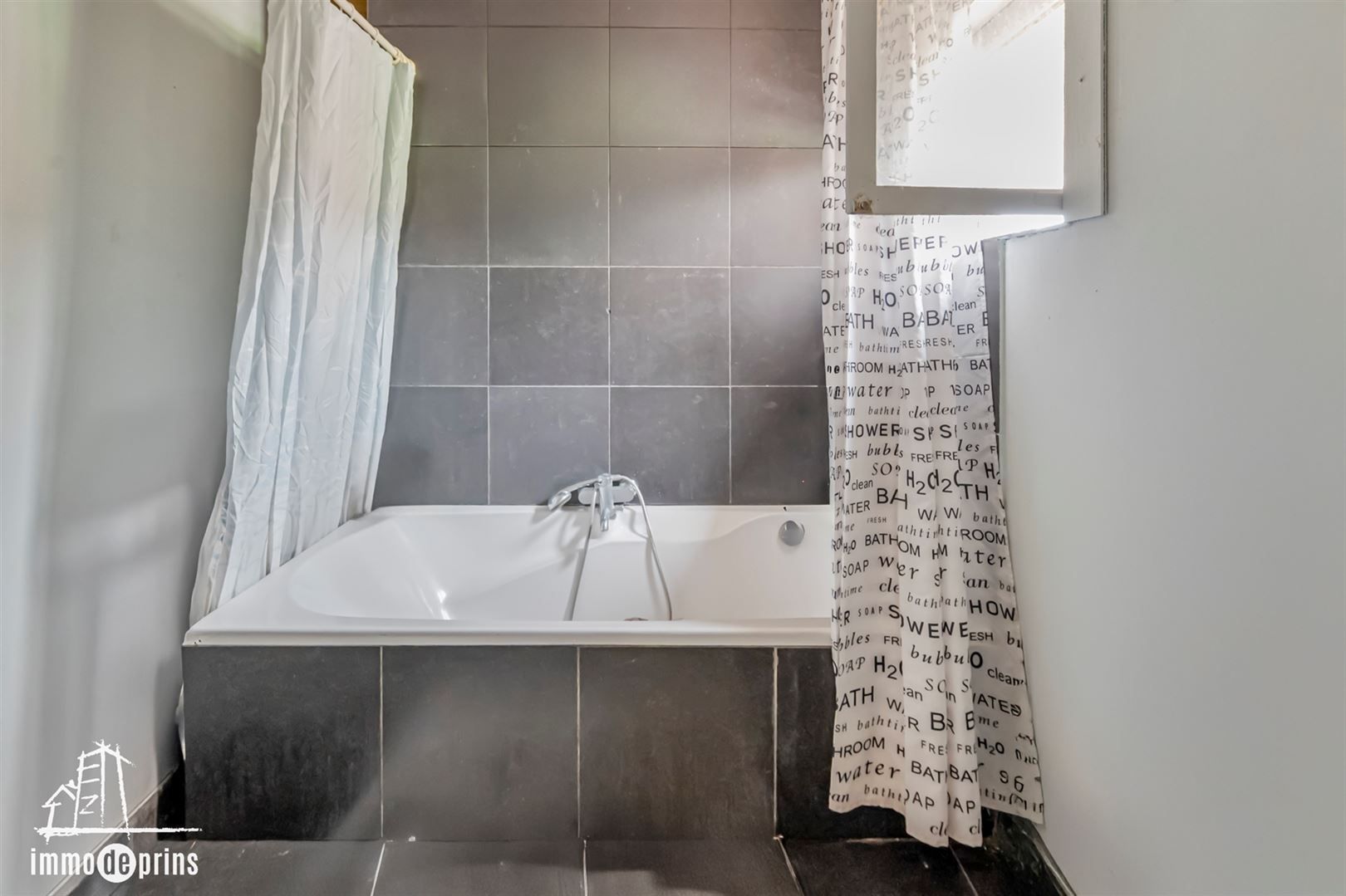 Te renoveren woning op 1.865 m² – projectgrond mogelijk (mits vergunning)
Landelijk gelegen in Nieuwkerken-Waas foto 16