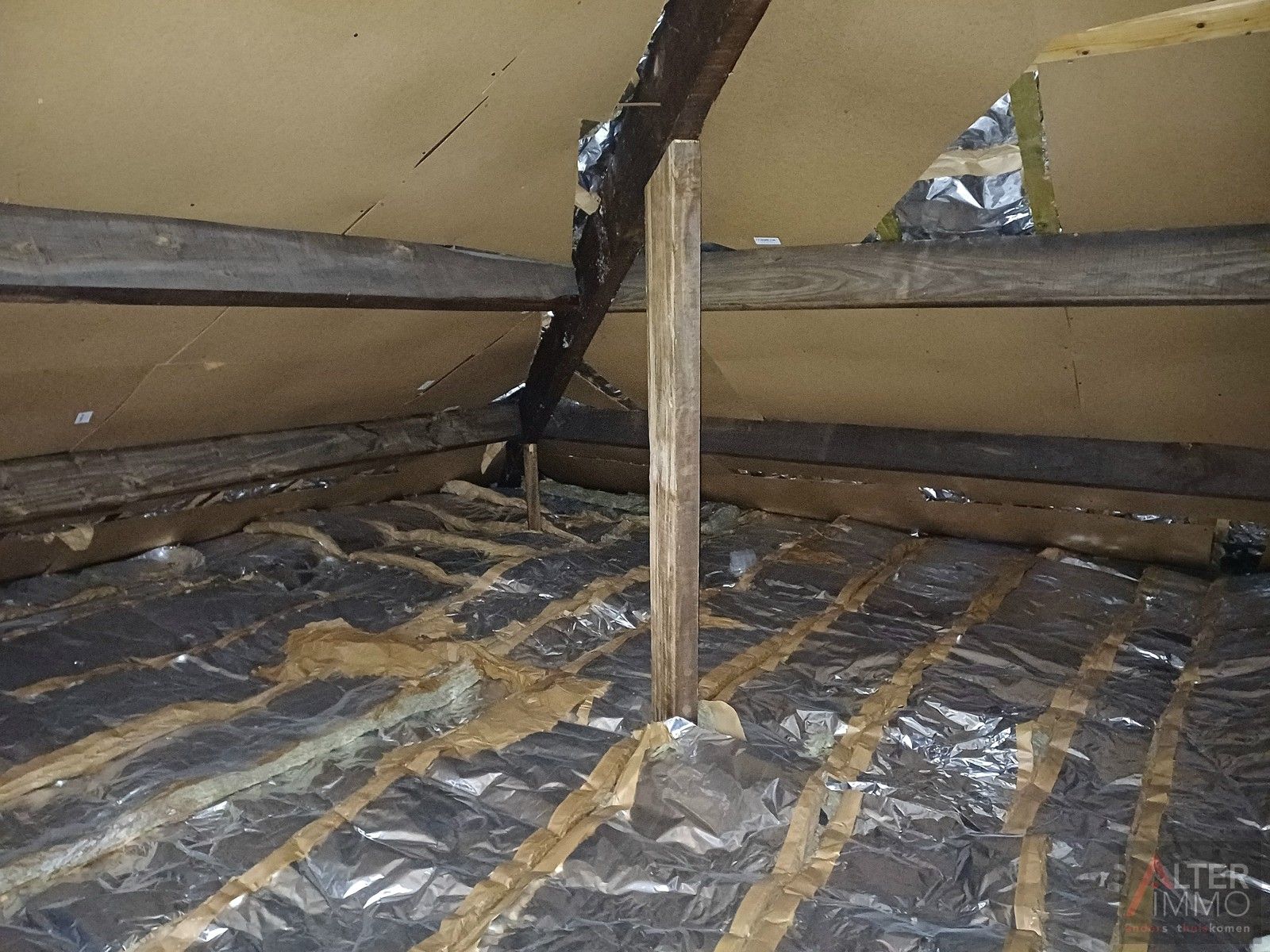 Instapklare woning, 3/4 slpks, ruime zolder en royale garage! foto 29