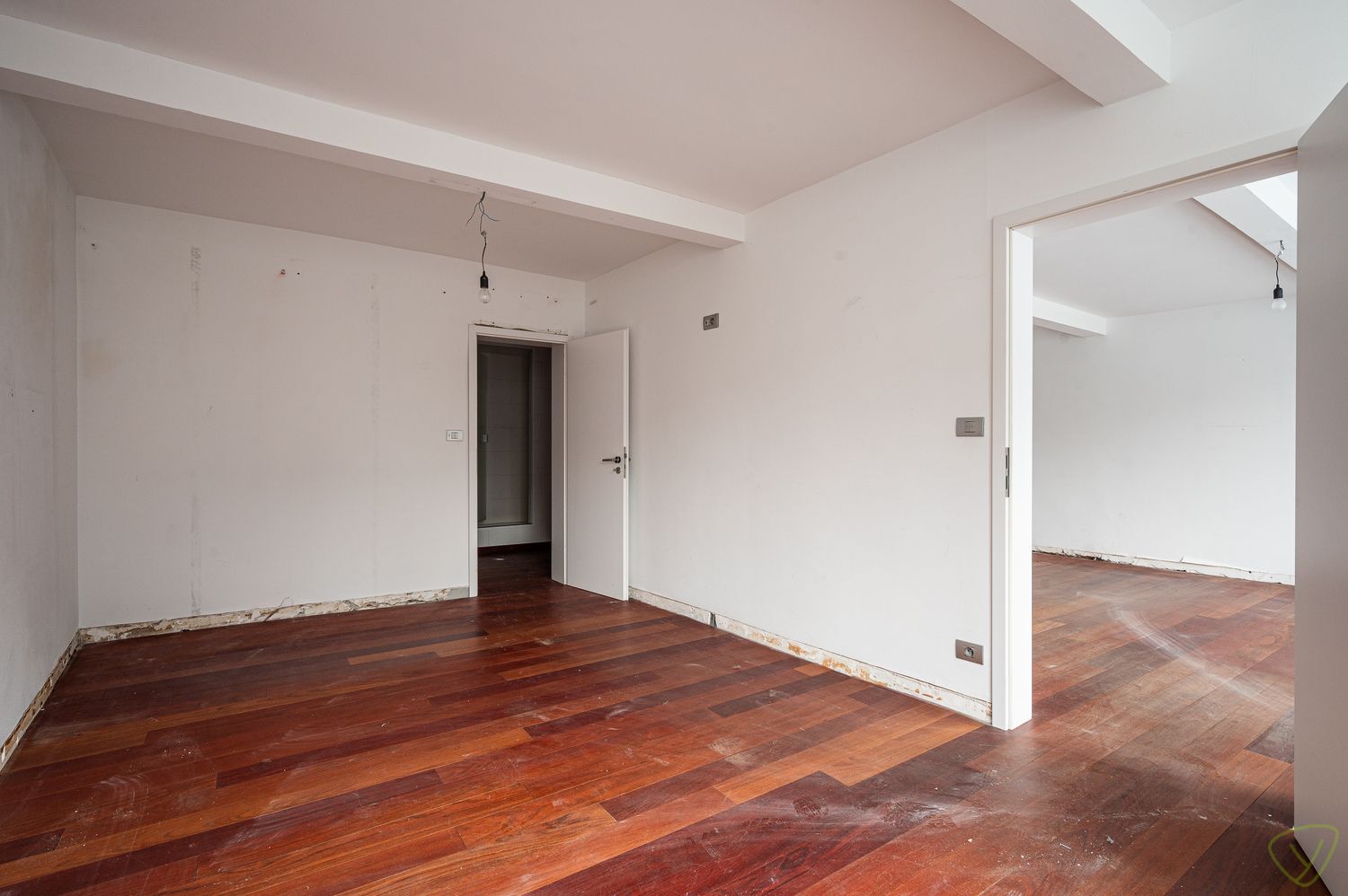 Vastgoedbelegging op een centrale en uitgelezen commerciële locatie! foto 16