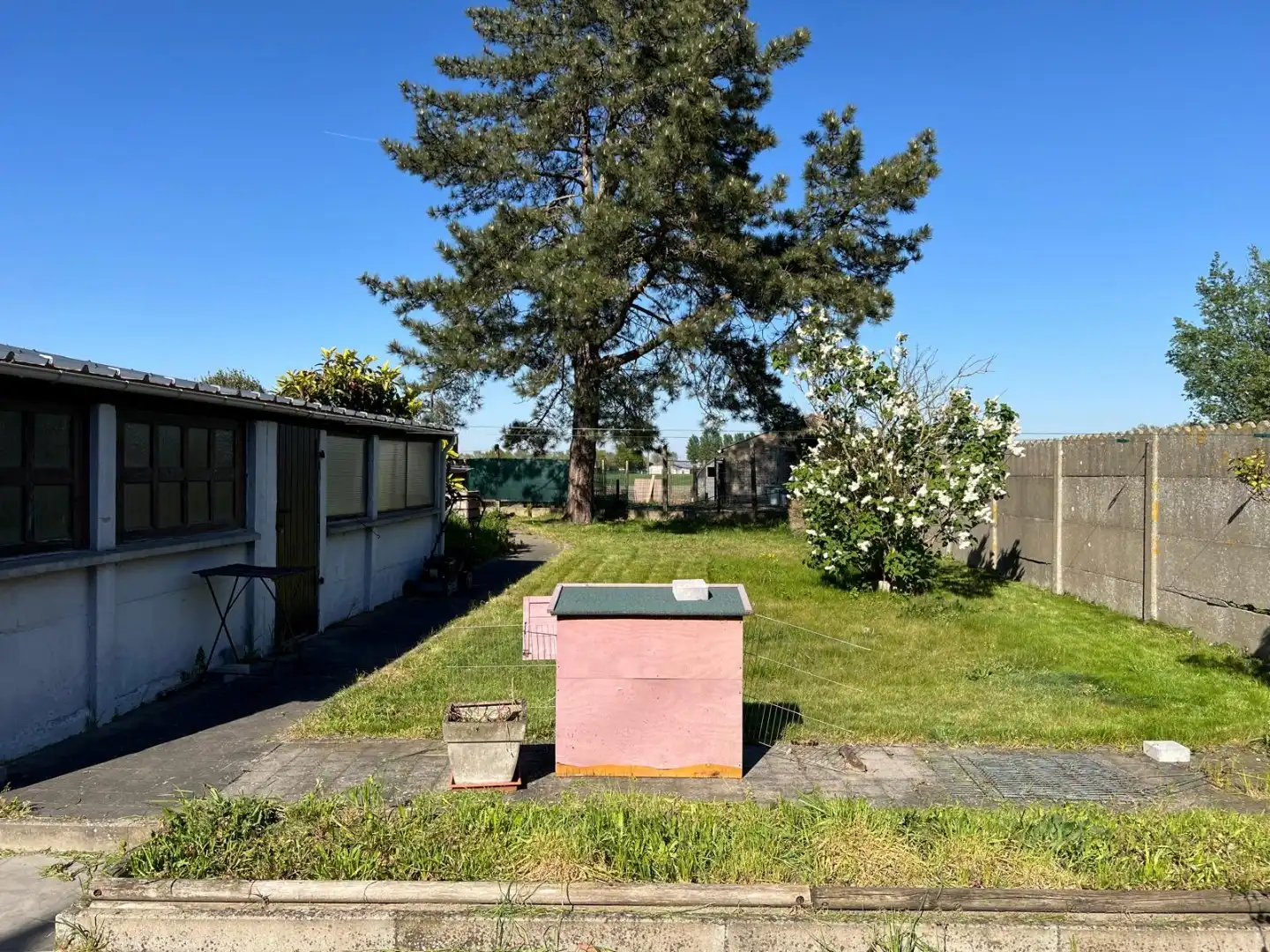 Charmante woning met tuin, garage en landelijk zicht foto 12