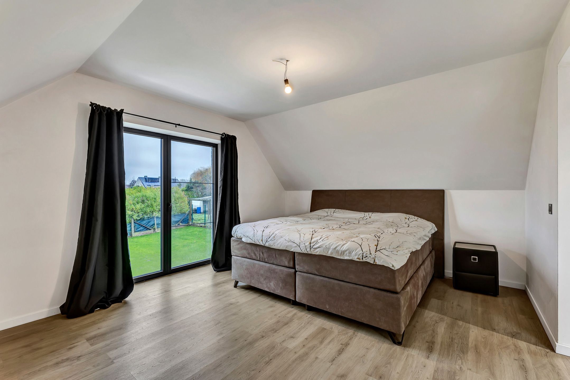 Unieke instapklare (kangoeroe)woning met praktijkruimte foto 13