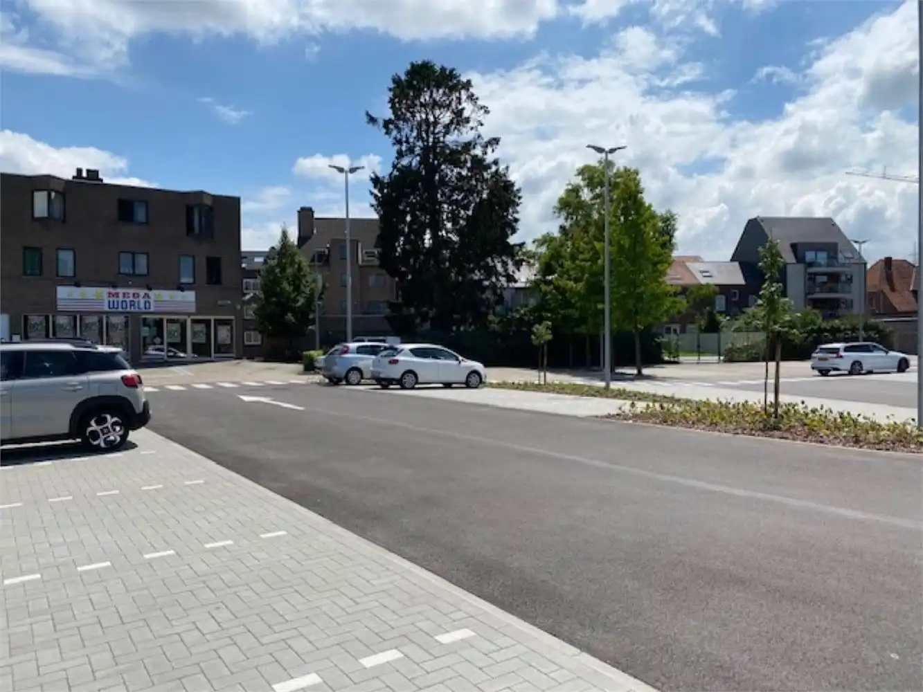 Ruim commercieel gelijkvloers Lanaken foto 7