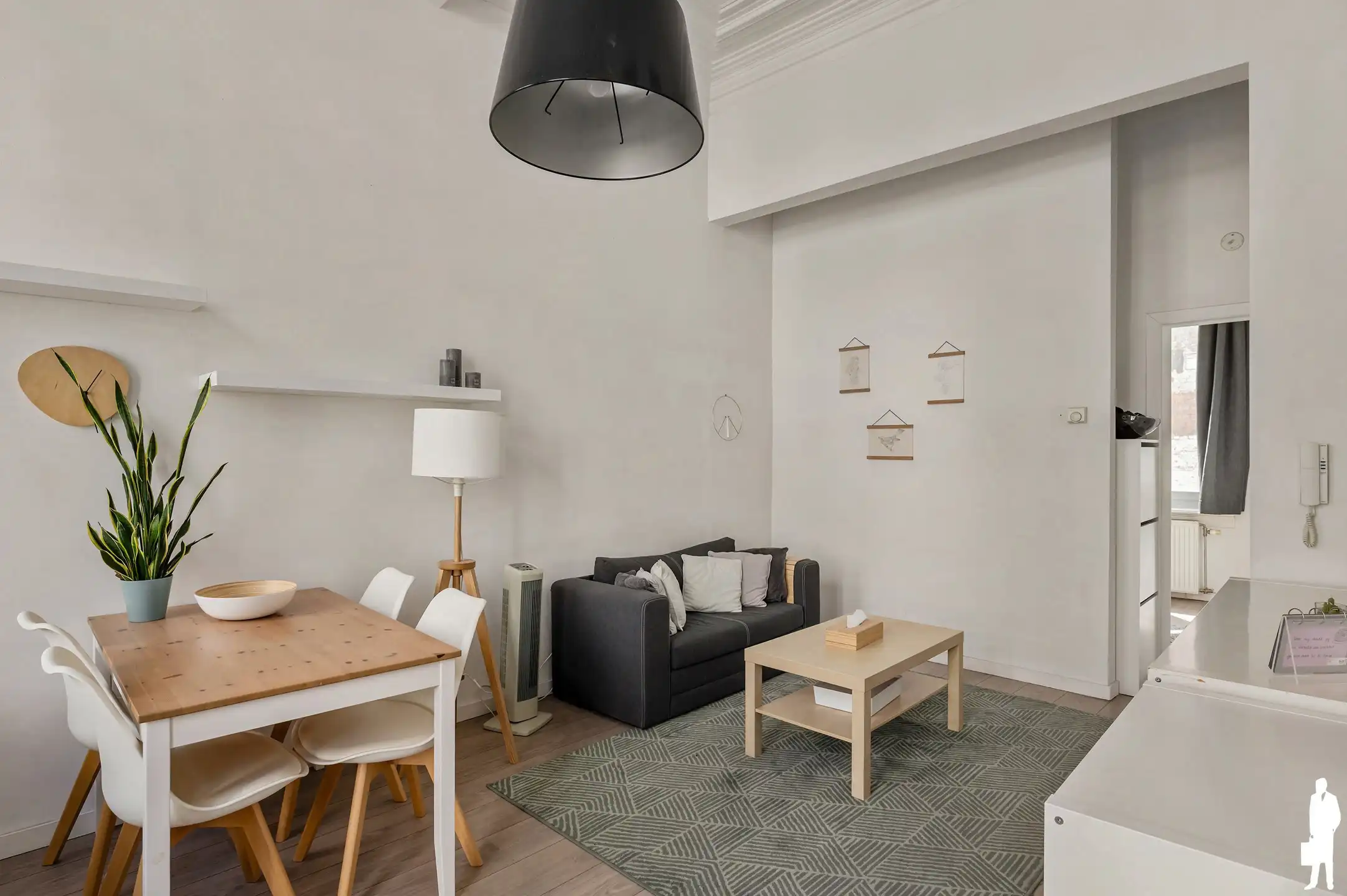 Vergunde opbrengsteigendom met 4 appartementen foto 27