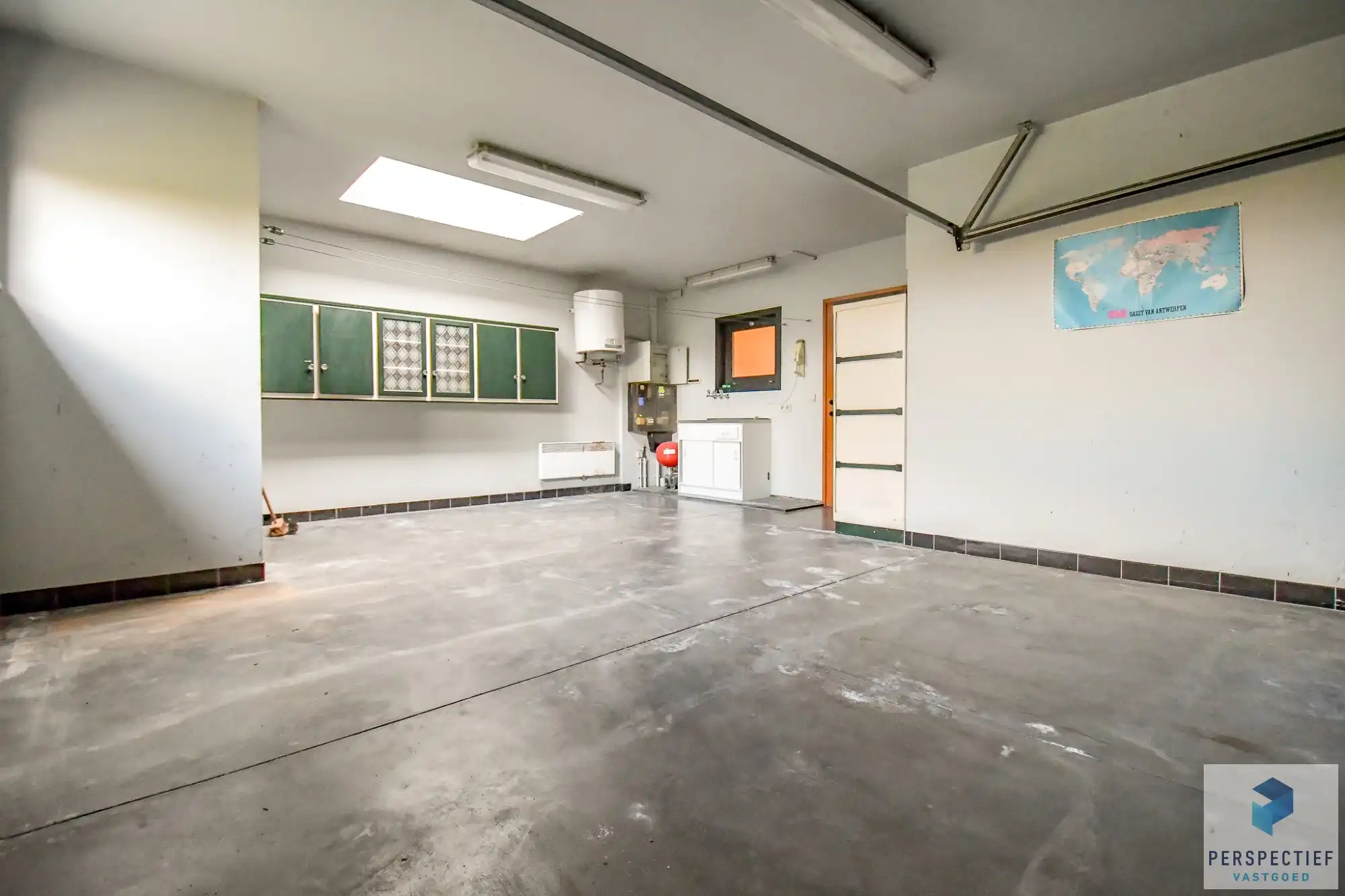 Centraal gelegen ruime woning met 3 slaapkamers - garage en grote tuin foto 14