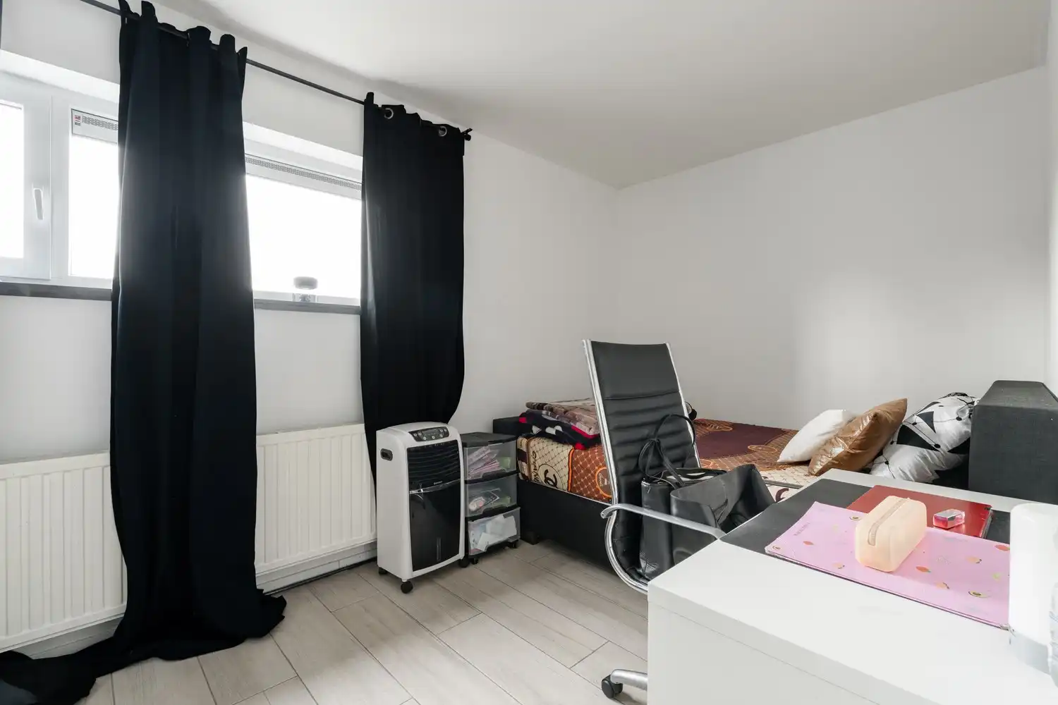 Ruim en lichtrijk 3-slaapkamerappartement met terras & tuin in Achel foto 21