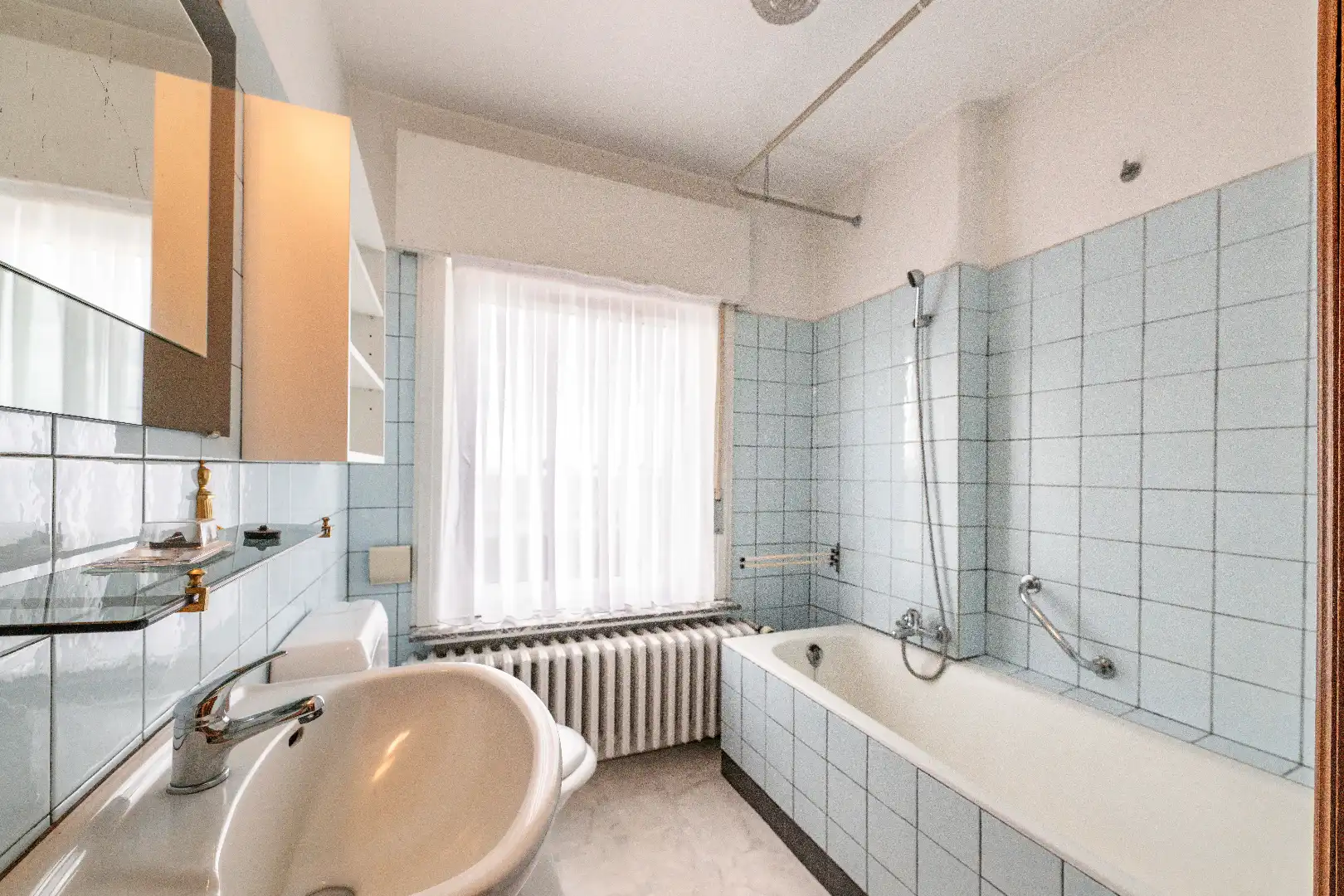 RUIME WONING MET LANDELIJK ZICHT VLAKBIJ CENTRUM EGEM foto 14