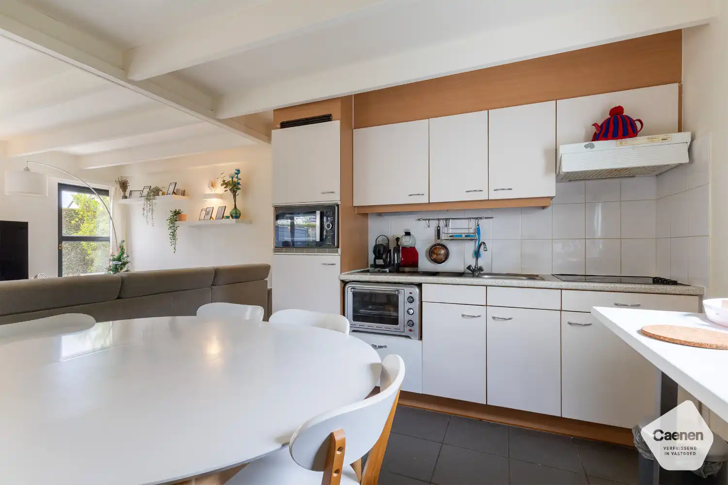 Instapklare vakantiewoning met 4 slaapkamer en garage foto 3