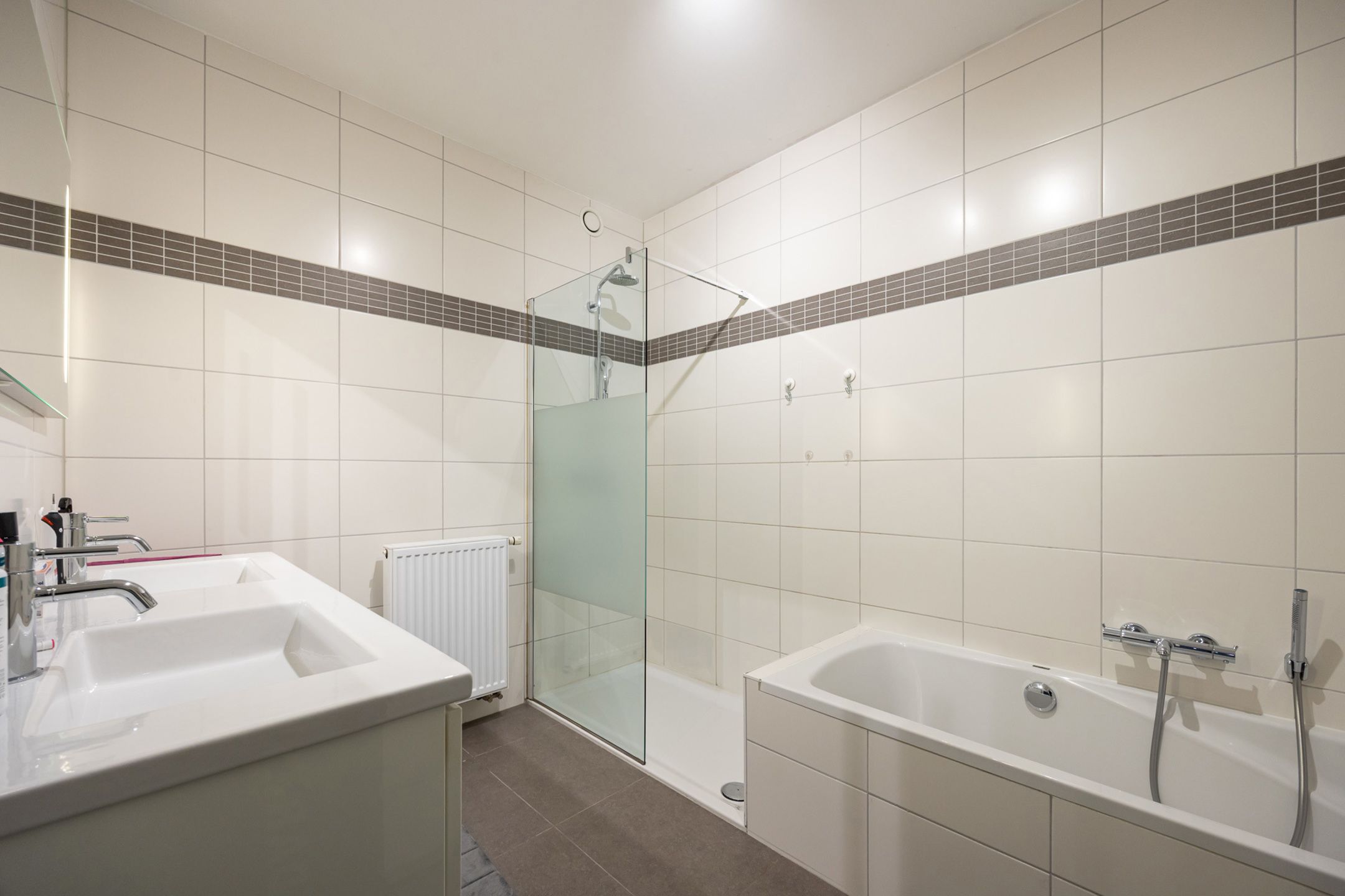 ANTWERPEN KAAIEN – 2-slaapkamerappartement met Scheldezicht foto 6