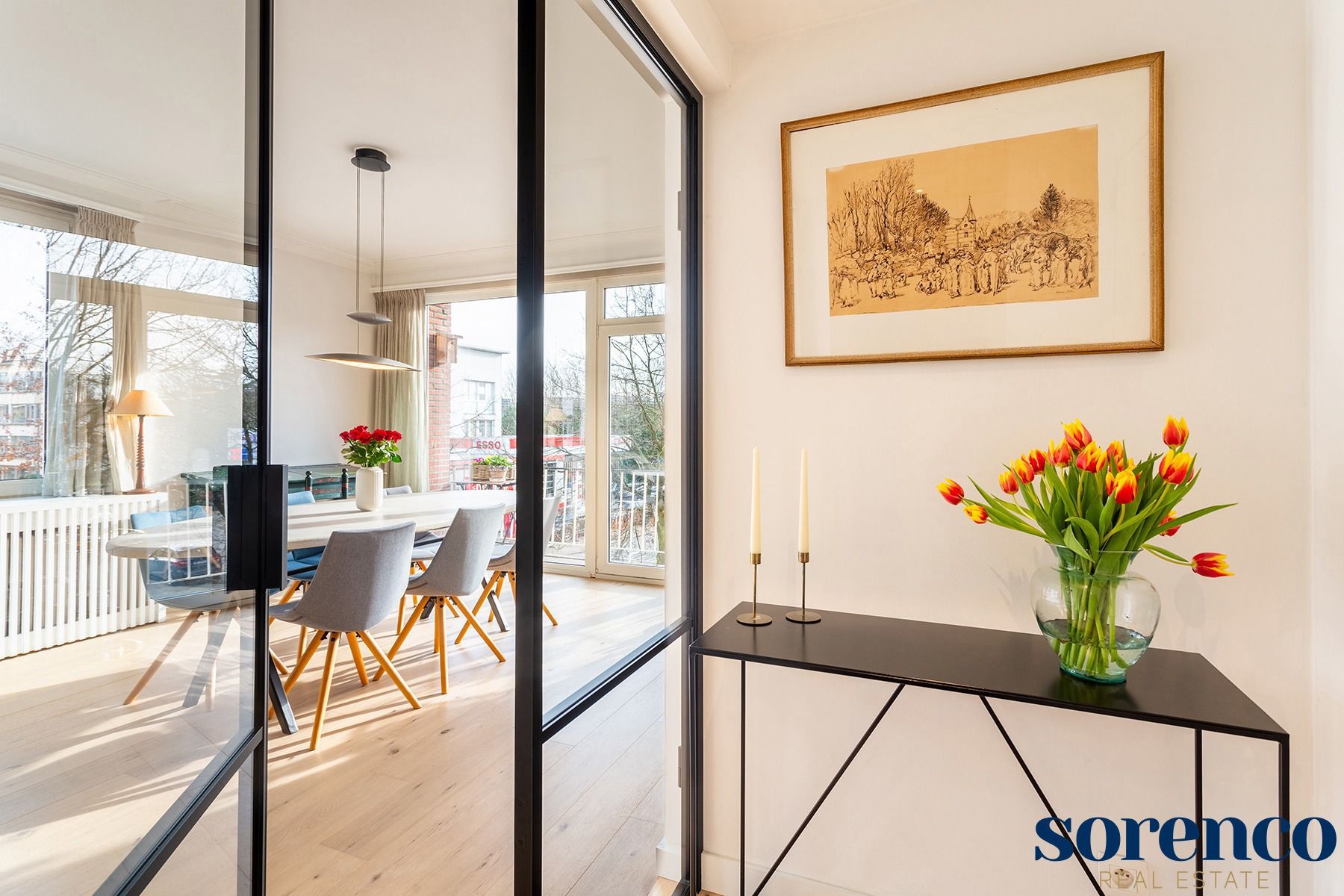 Ruim en licht instap klaar 2 slaapkamer appartement! foto 14