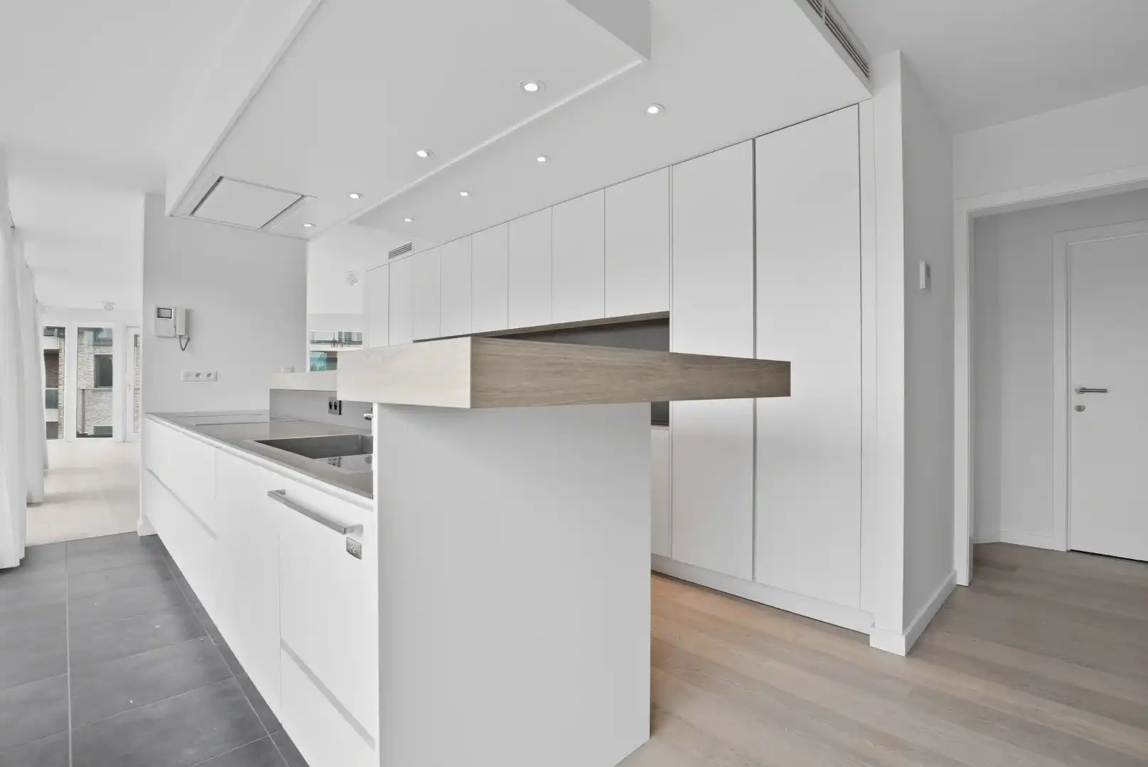 Luxueus praktisch appartement (122m² + 30 m²) met rondom terrassen te Nieuwpoort-Stad foto 7