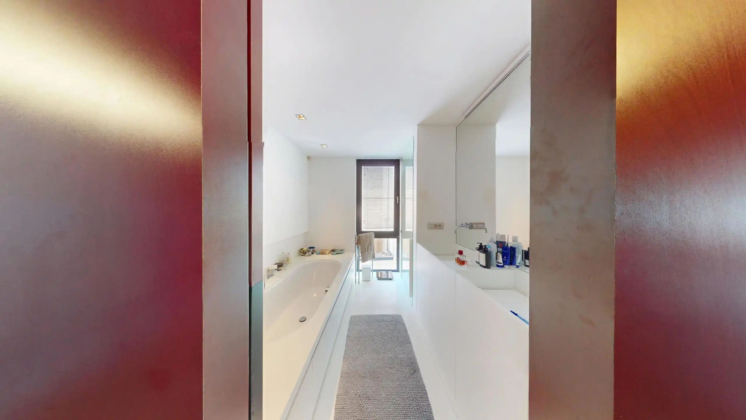 ANTWERPEN CENTRUM - Design appartement met prachtig terras foto 2