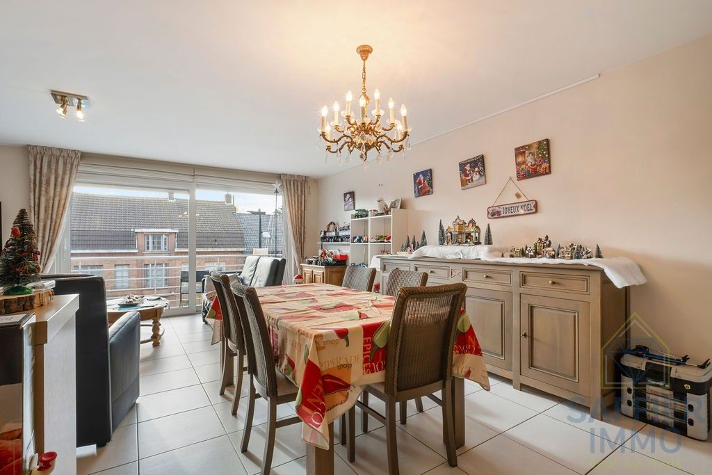 Appartement te koop foto {{pictureIndex}}