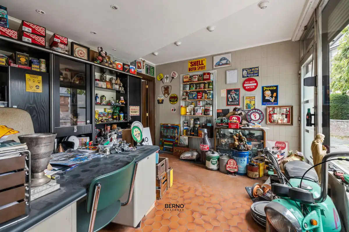 Rustig gelegen woning met 3 slaapkamers en ruime garage. foto 10