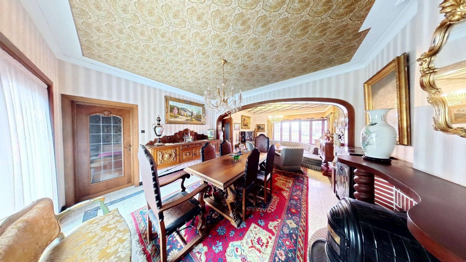 🏡 Te koop: te renoveren ruime villa – unieke opportuniteit in Elst! foto 3