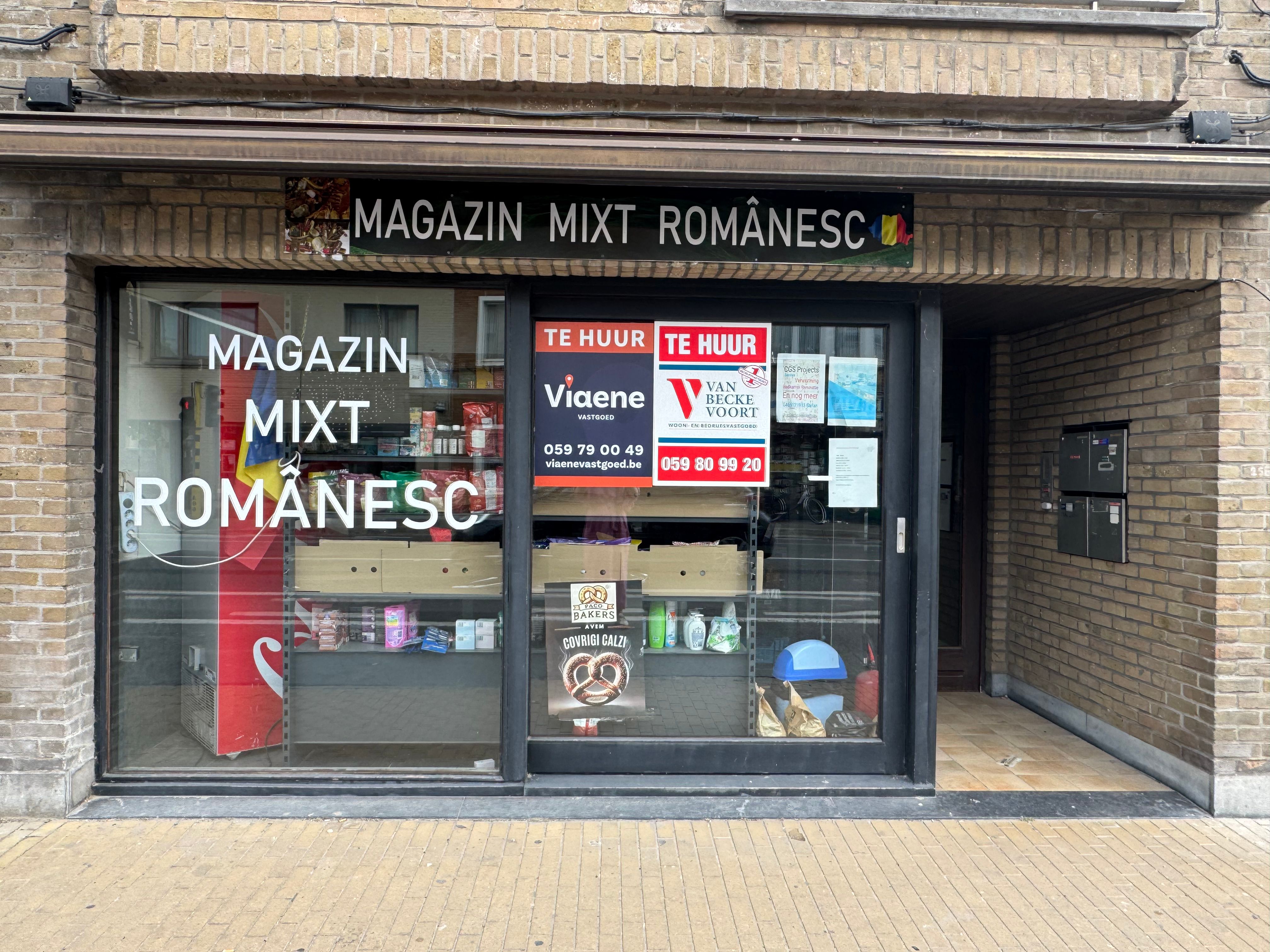 Handelsgelijkvloers 60m² aan drukke invalsweg Oostende foto 10