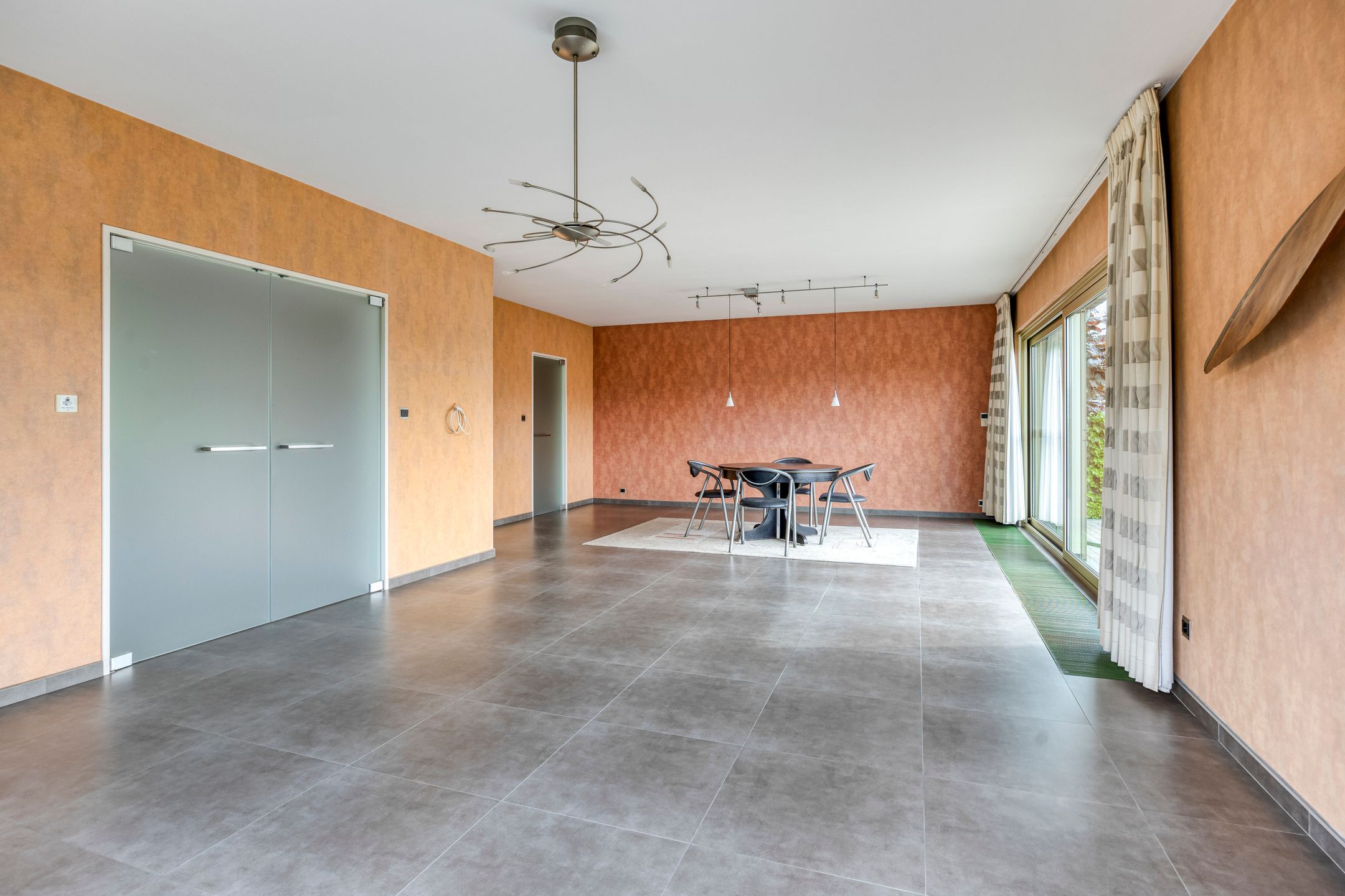 Comfort en connectie: open, lichtrijke woning: 4 slpks, tuin foto 5