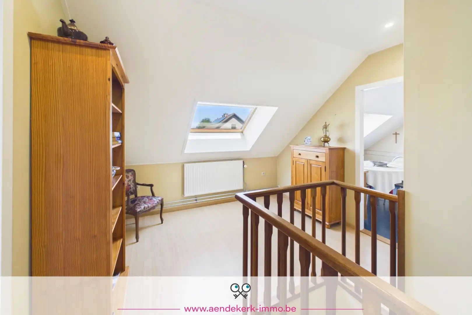 Charmante woning met vier slaapkamers foto 17