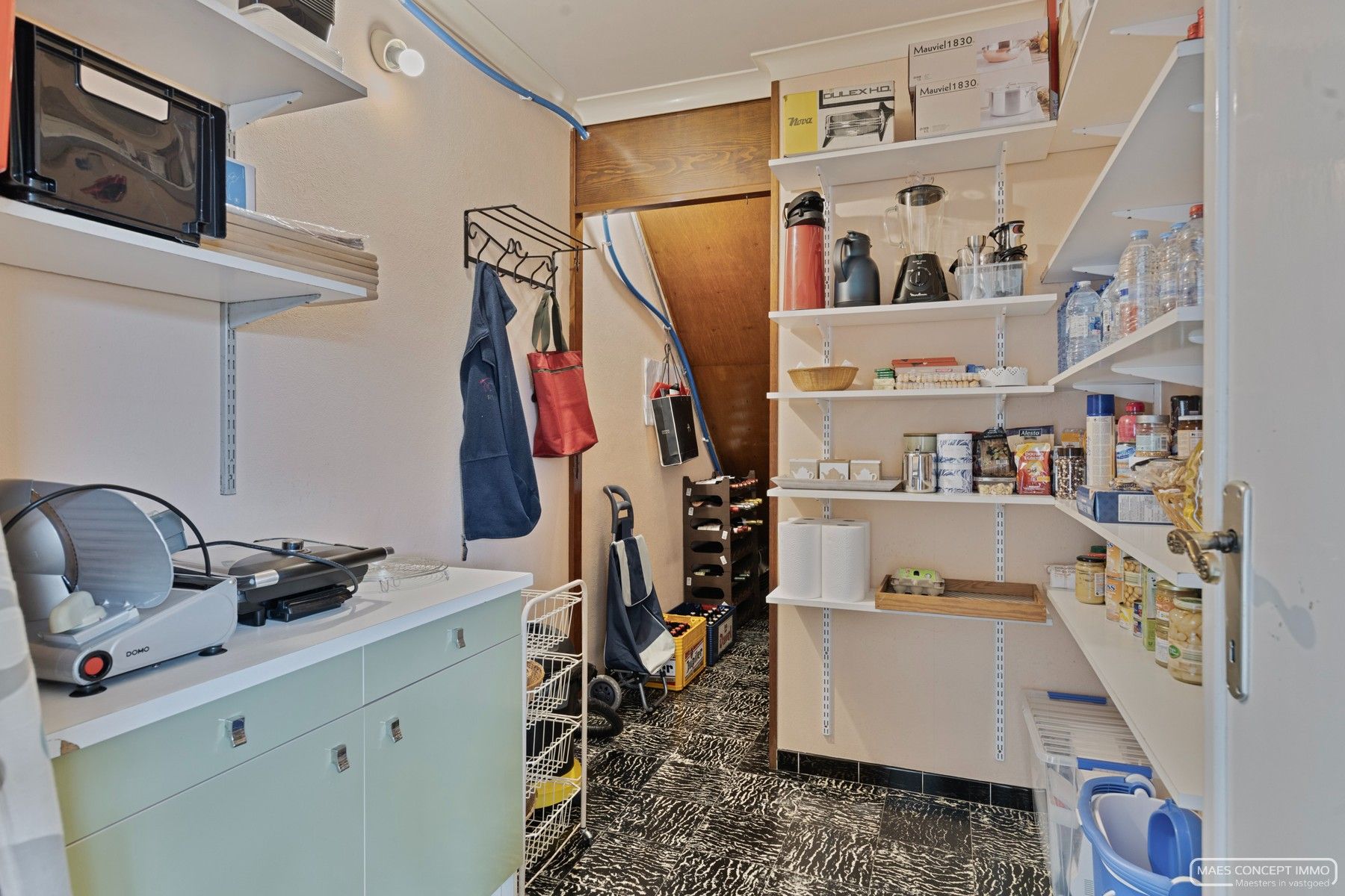 Te renoveren woning met loods te koop in centrum Anzegem foto 15