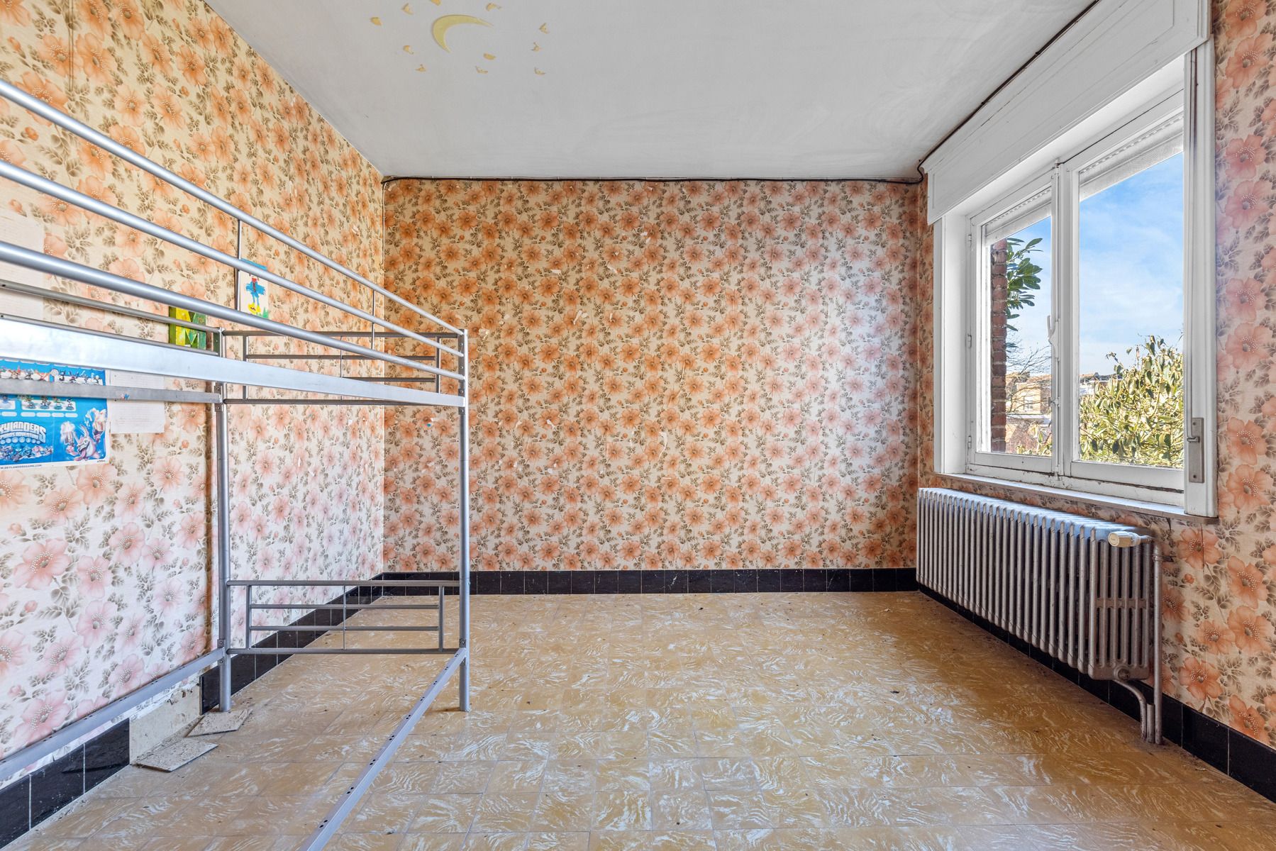 Unieke eigendom met ingericht kantoor, duplex en parking!  foto 12