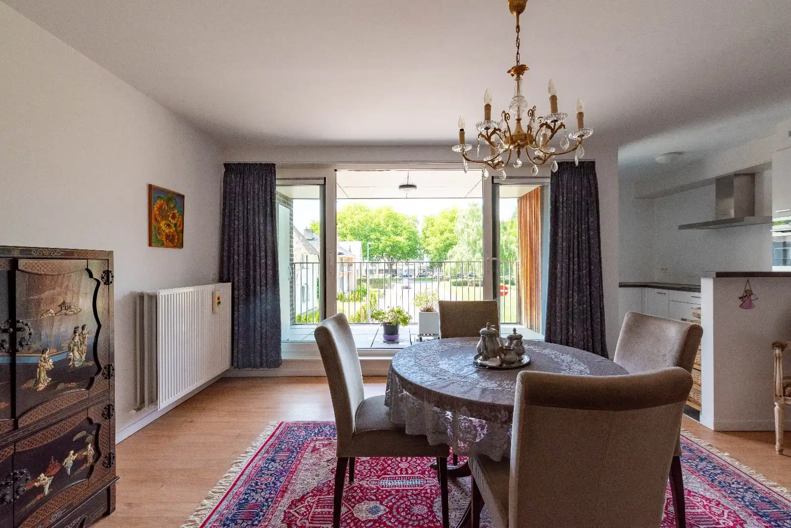 Modern appartement met terras en autostaanplaats foto 2