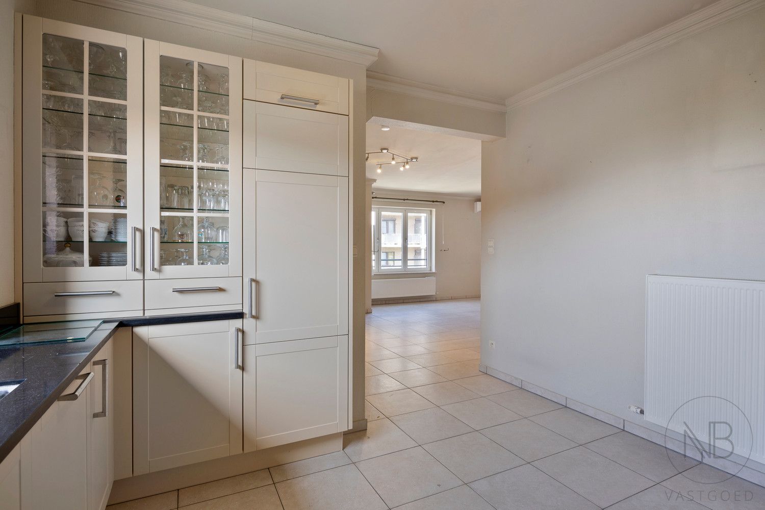 Riant appartement in het centrum van Genk met autostaanplaats! foto 13