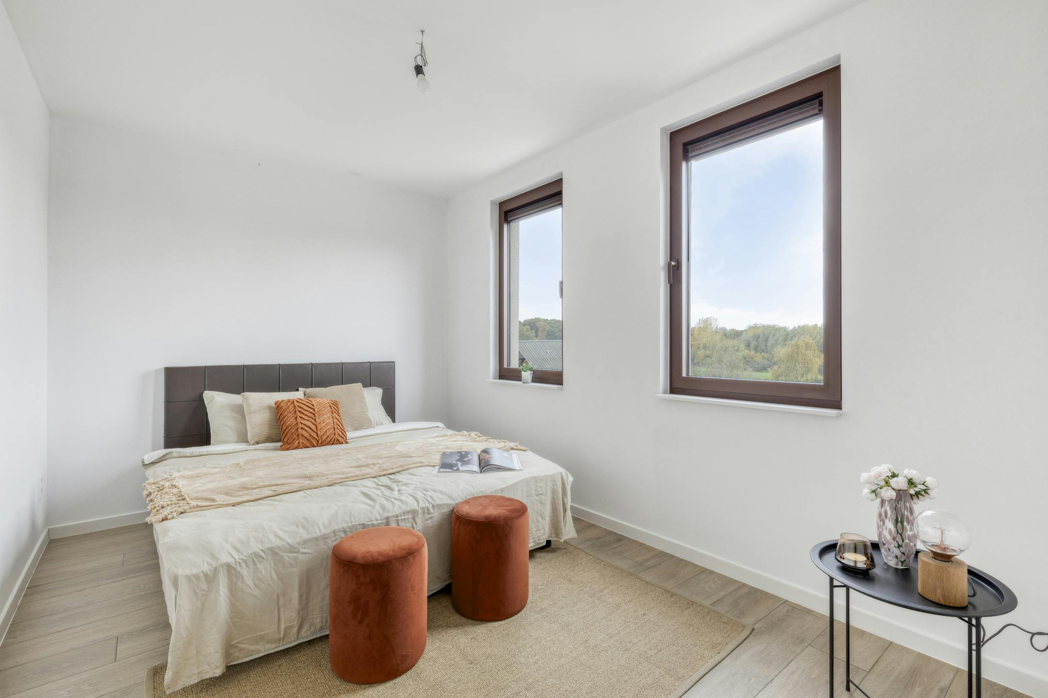 Instapklare nieuwbouwwoning met 3 slaapkamers en zwemvijver foto 9