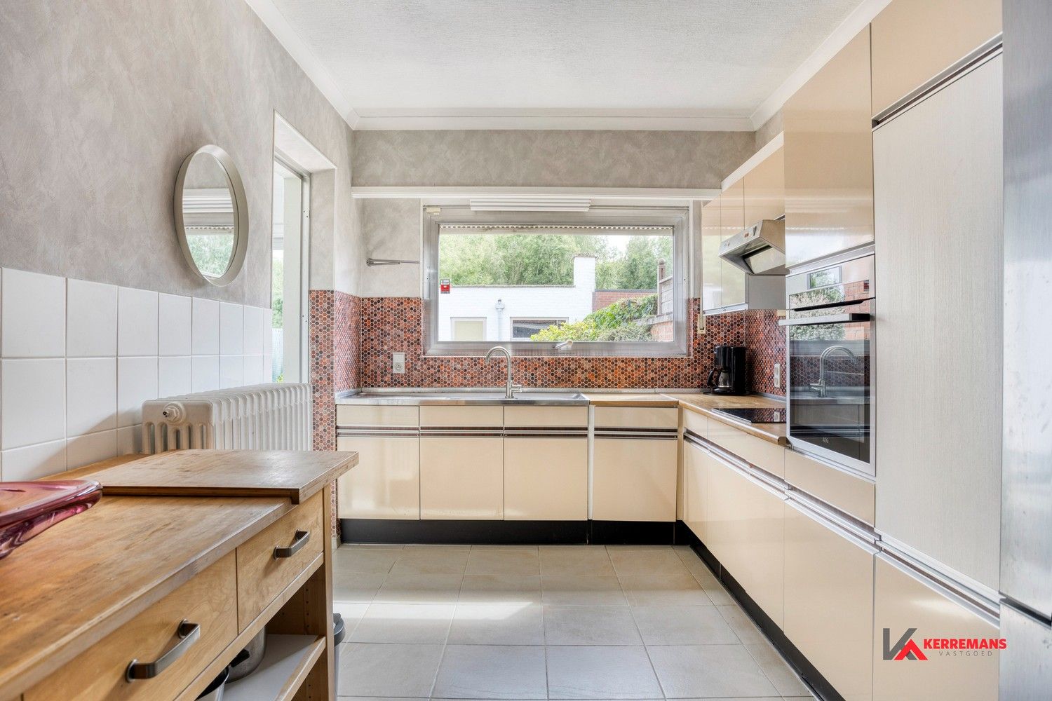 Woning met 3 slaapkamers, tuin en garage. foto 12