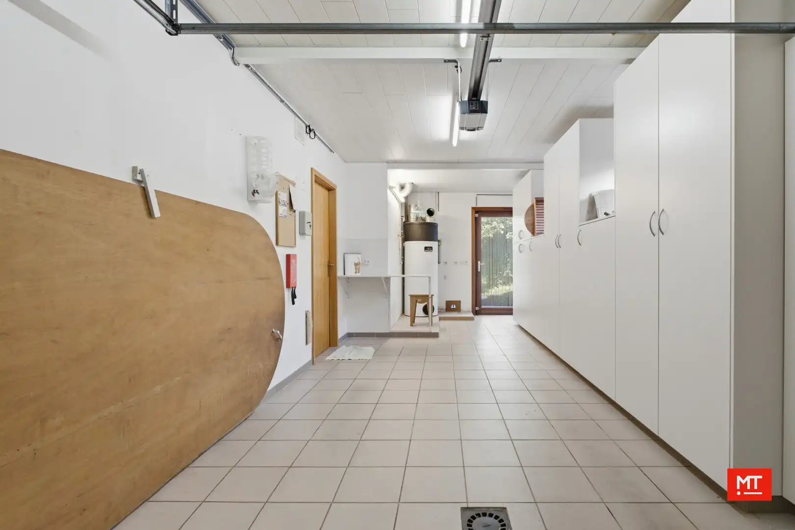 Alleenstaande woning met 4 slaapkamers, zonnige tuin en garage op de Molenhoek foto 15