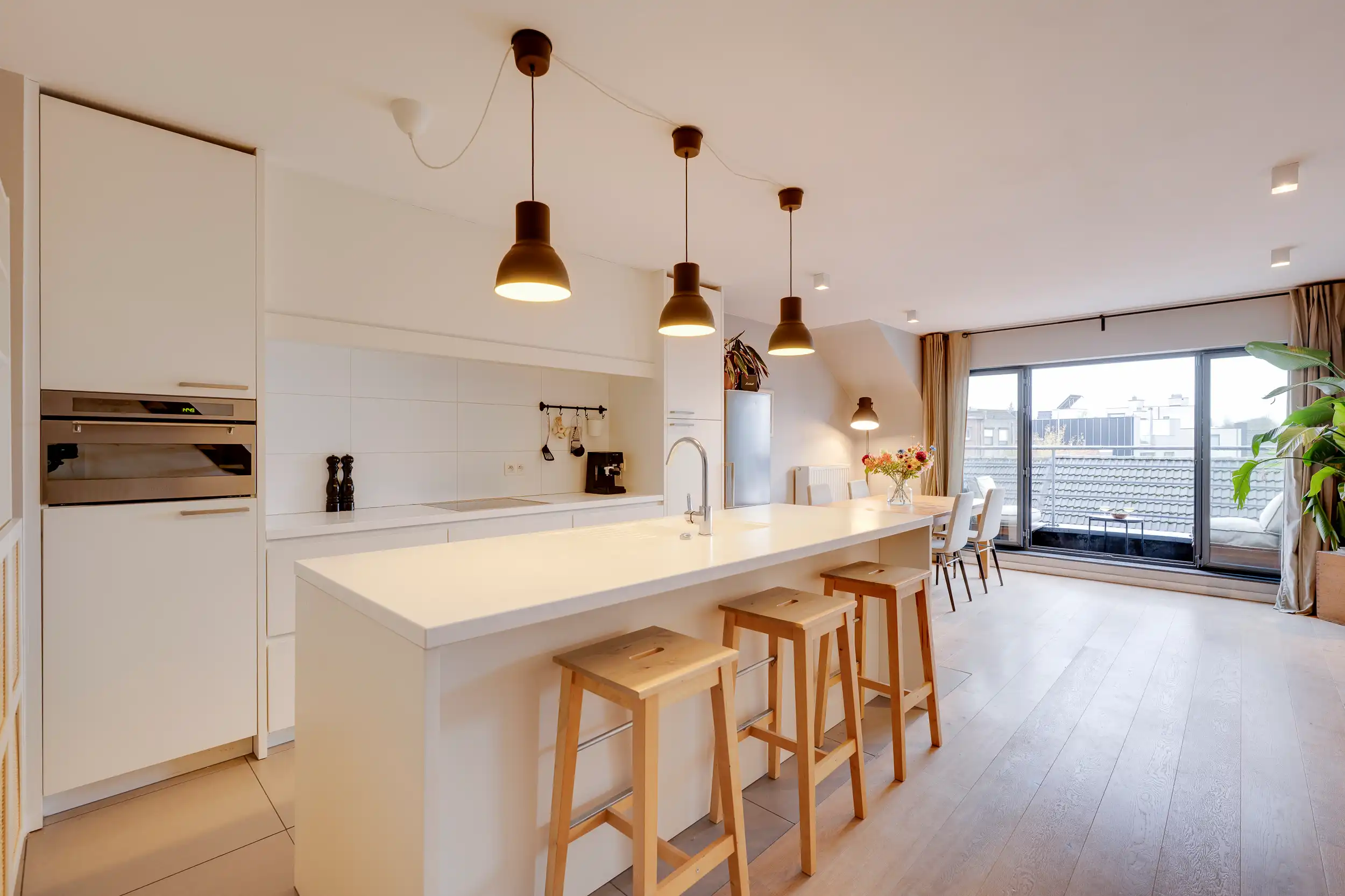 Instapklare, lichtrijke duplex in het centrum van Edegem foto 5