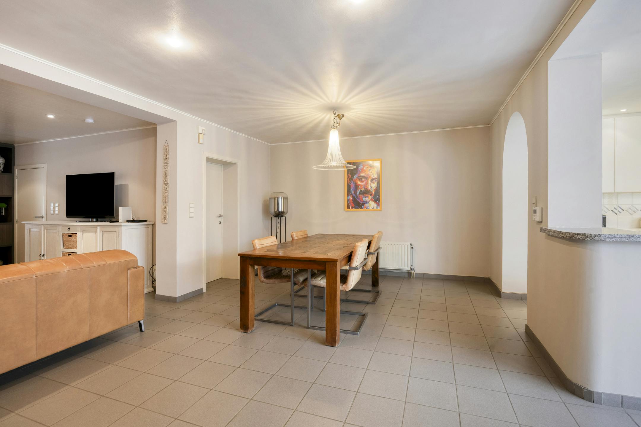 Goed gelegen stadswoning met 3 of 4 slaapkamers, tuin en garagebox  foto 7