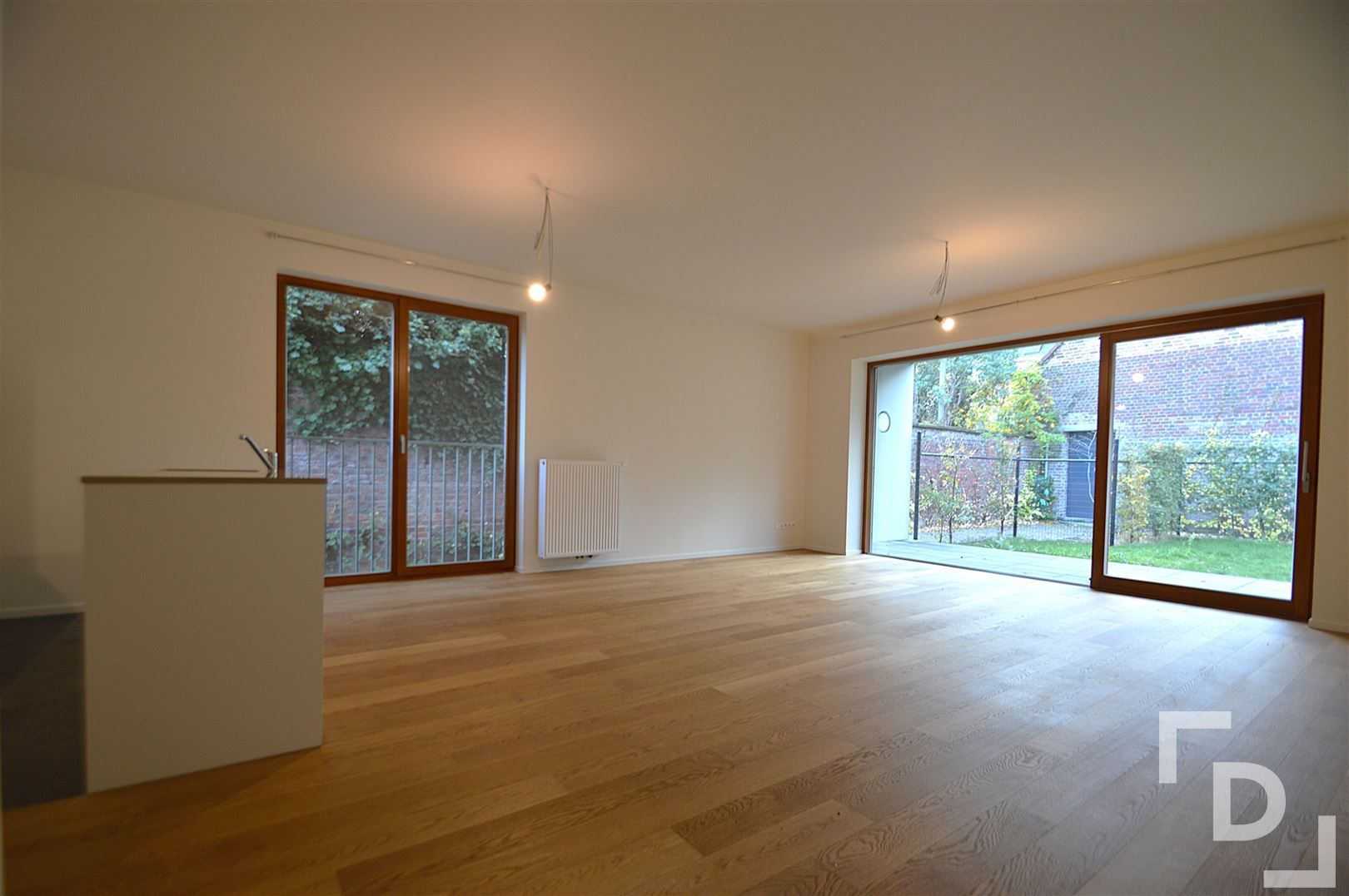 Gelijkvloers appartement met tuintje. foto 6